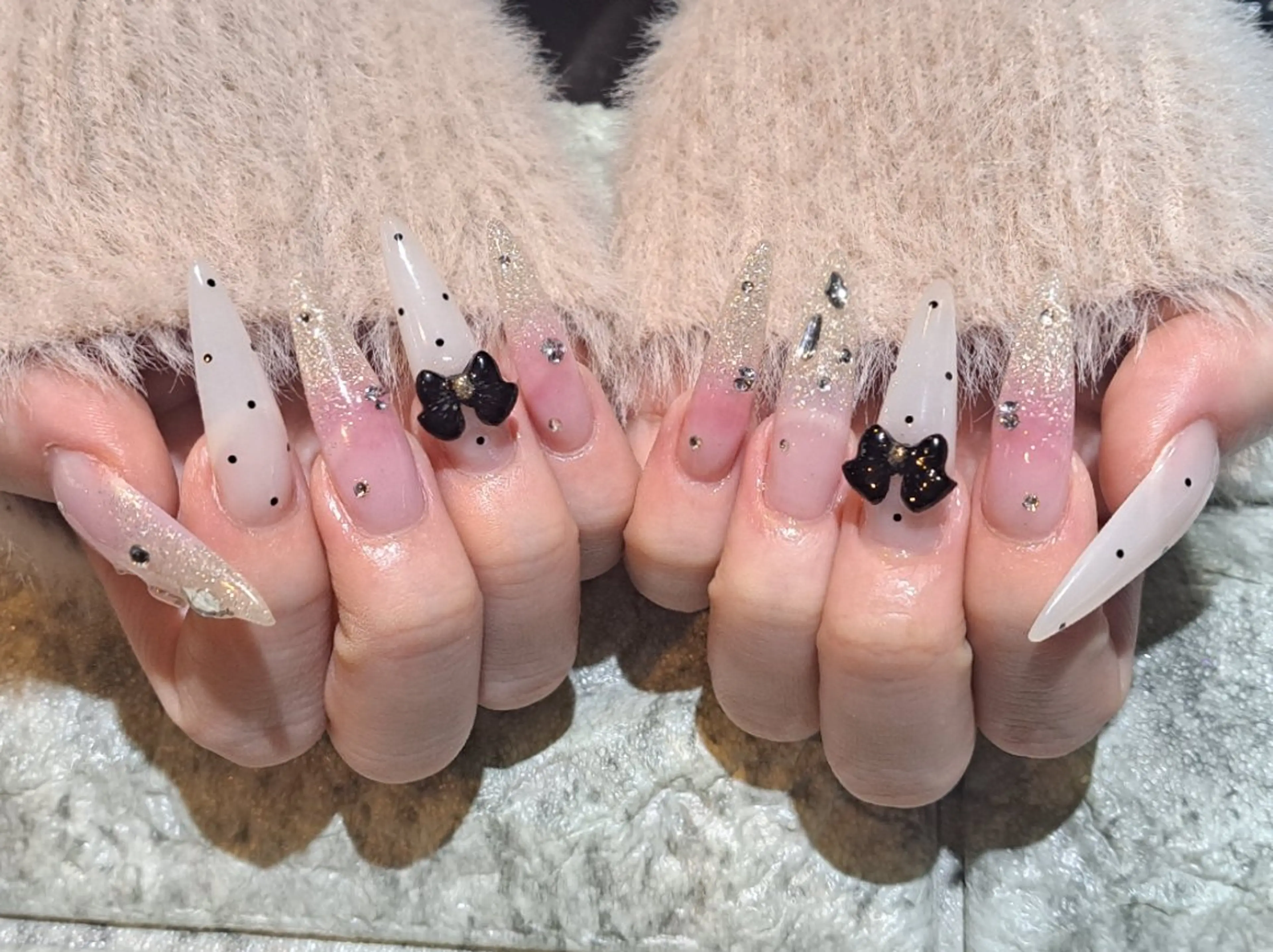 ネイル ドット ガーリー ロングネイル スカルプネイル ハンドネイル RounGe町田店 🧸大谷のネイルデザイン