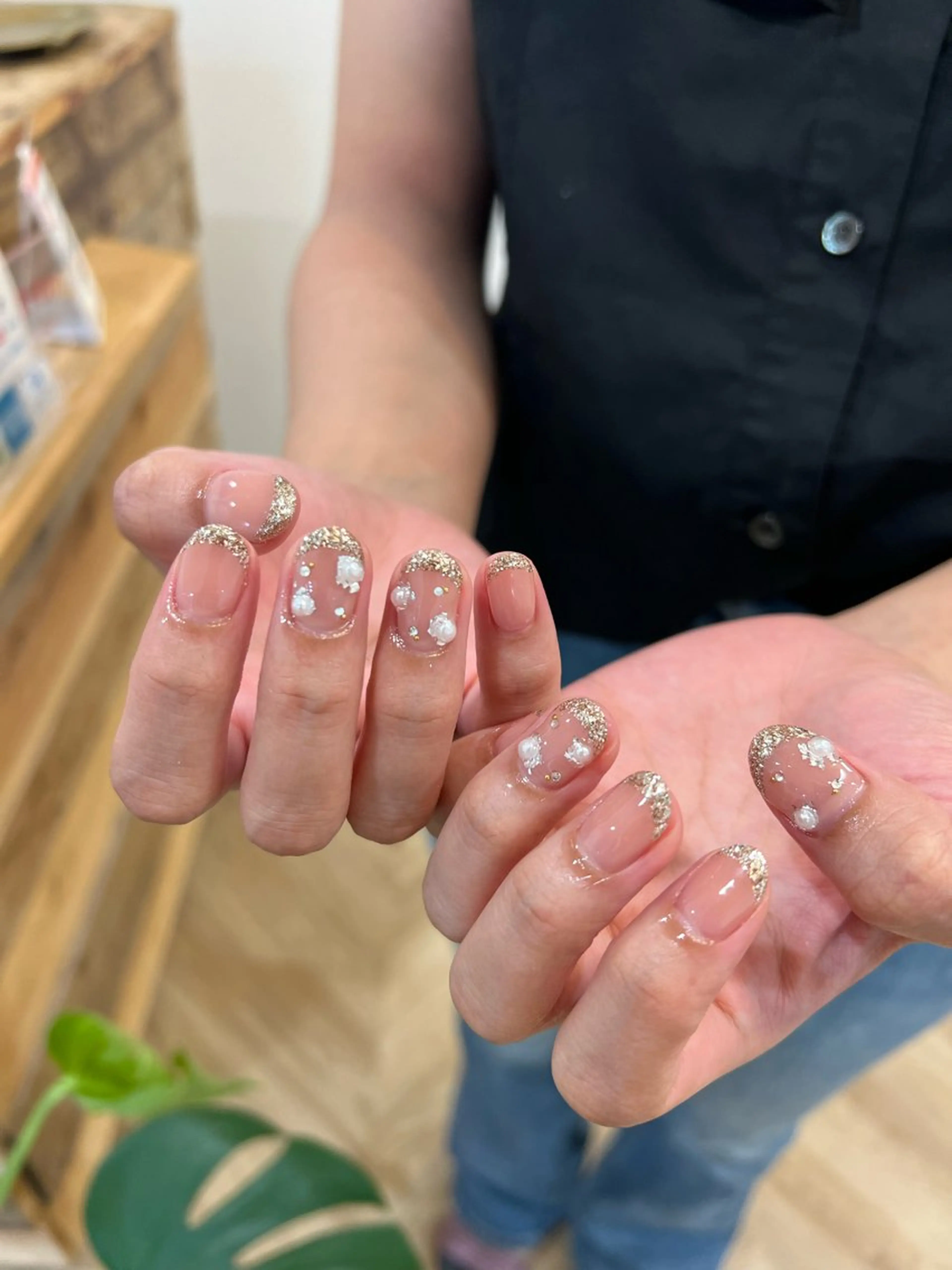 ネイル ハンドネイル フットネイル ハンドケア Nes.Nail所属・Miyagi Asamiのネイルデザイン