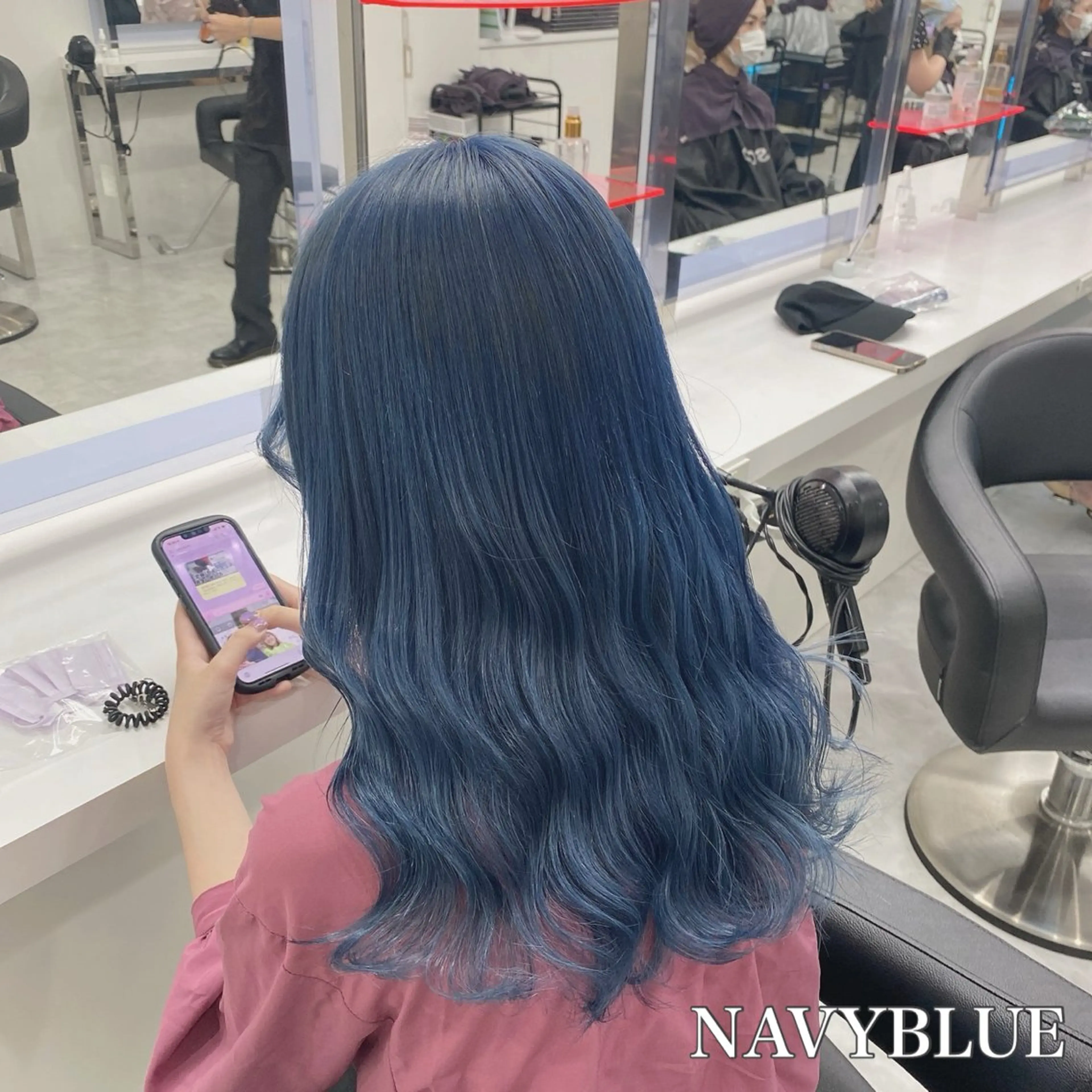 セミロング カラー ヘアアレンジ 🩵ダメージレス艶感 ハイトーン🩷のヘアスタイル