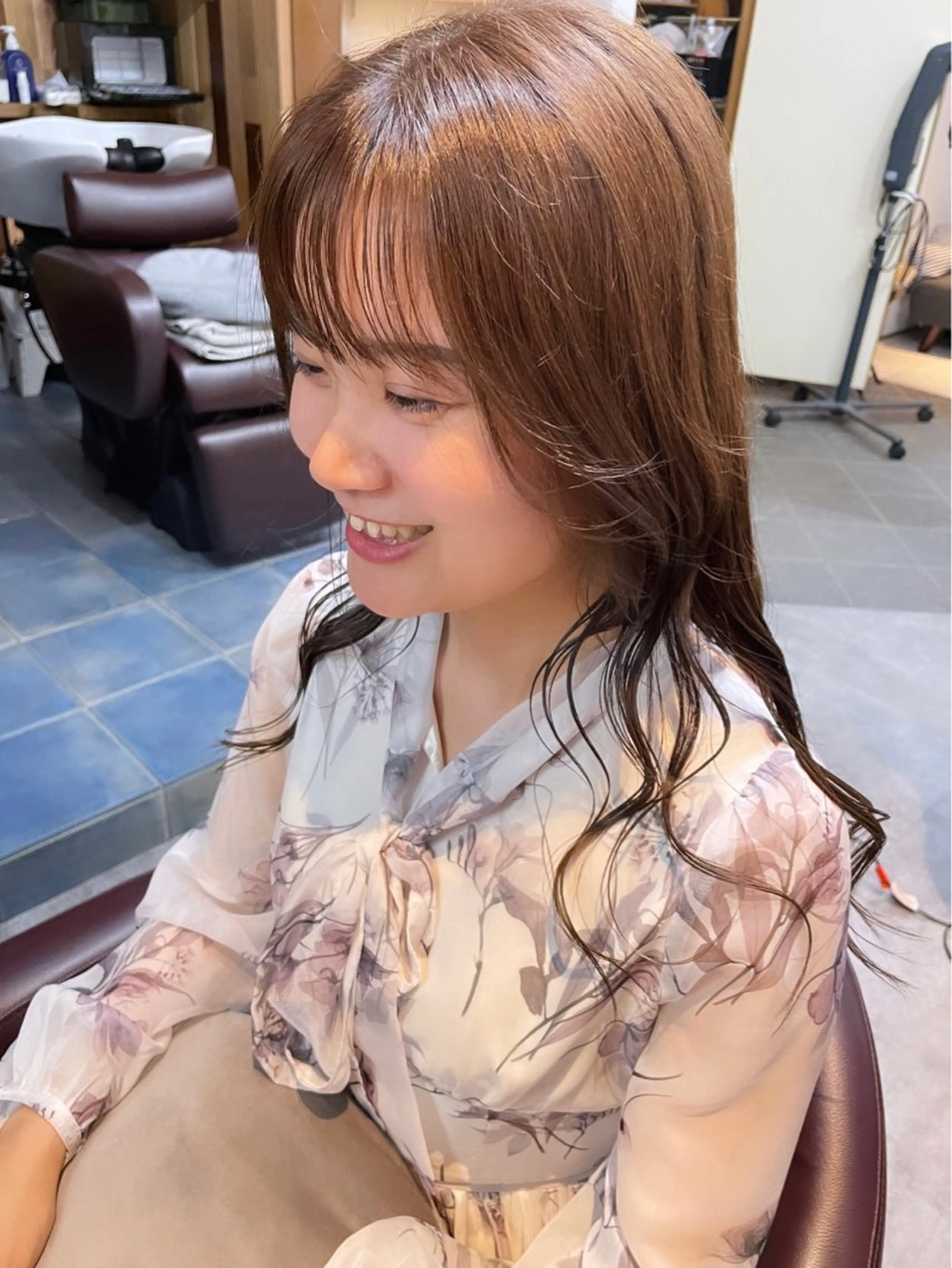 セミロング カラー 絹村 健人のヘアスタイル