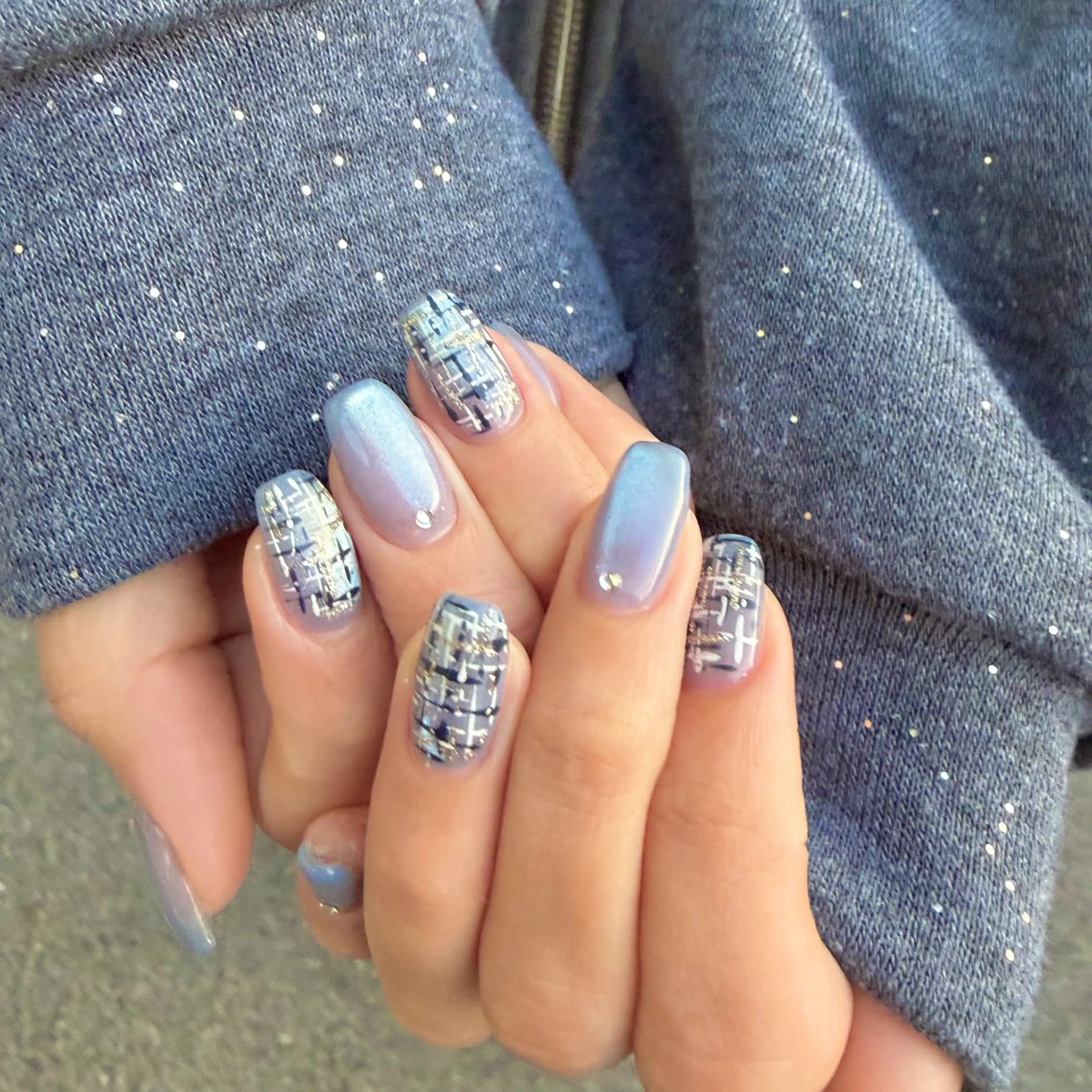 ネイル ブルー マグネットネイル ツイードネイル ハンドネイル Nail Sant Esperanza by SALON DE やす所属・Sant Esperanzaのネイルデザイン