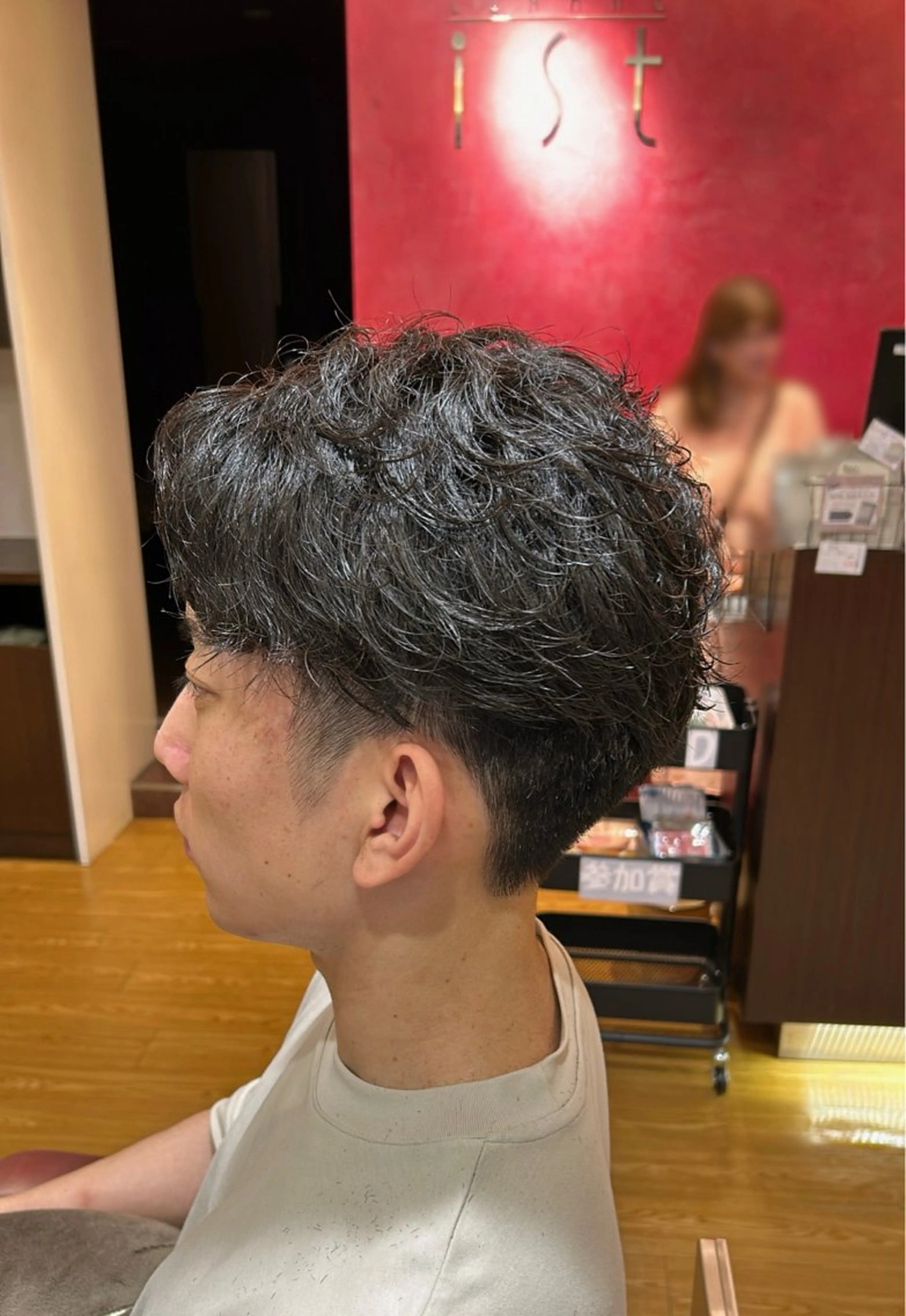 メンズ ビジネス 刈り上げ レナークイスト かめのヘアスタイル