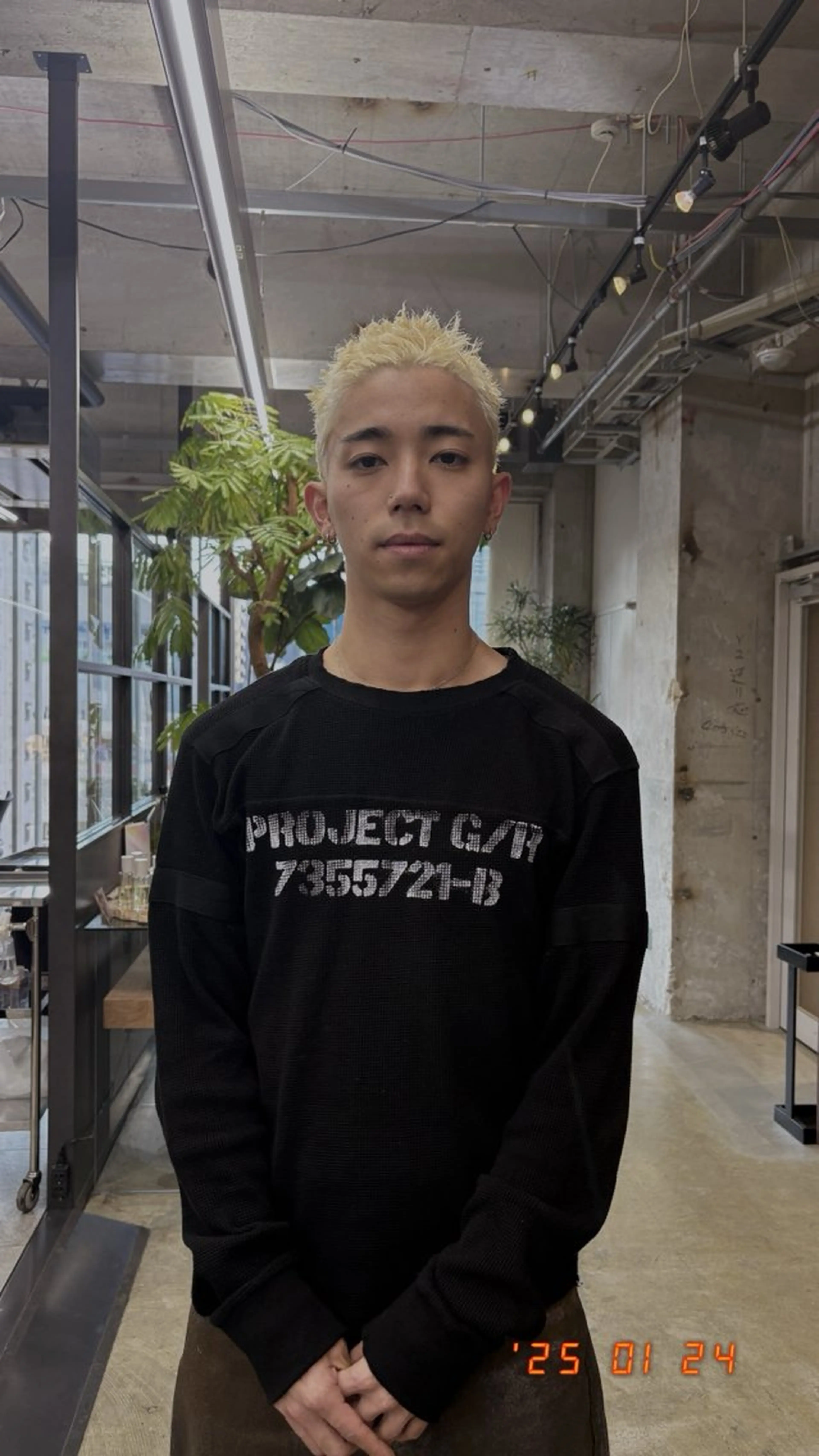 【U24】ミニモ学割メニュー🌱［メンズカット+ブリーチ+カラー］の写真