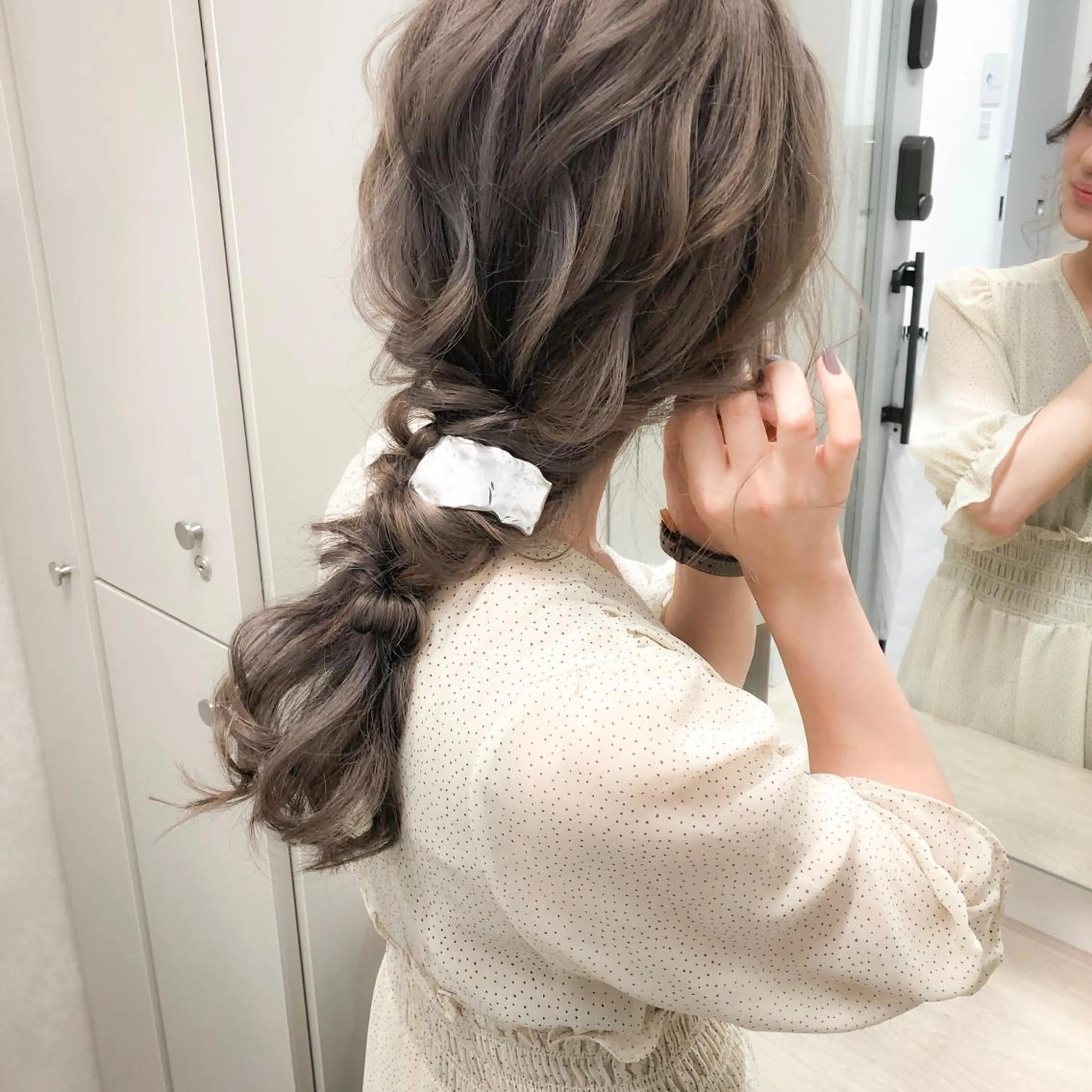 ロング カラー ヘアアレンジ autre所属・大久保 ひでなりのヘアスタイル