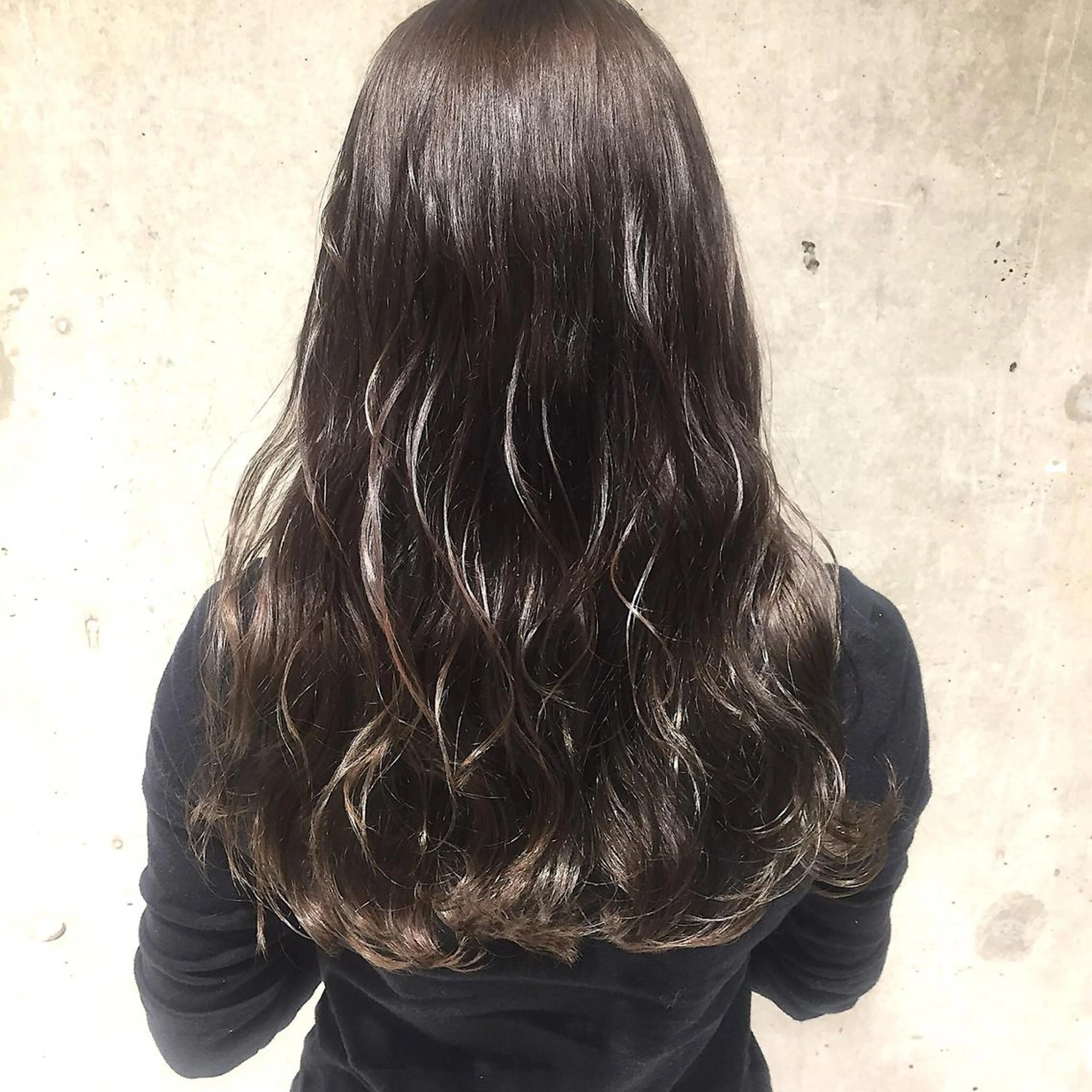 セミロング カラー AVANCE emiのヘアスタイル