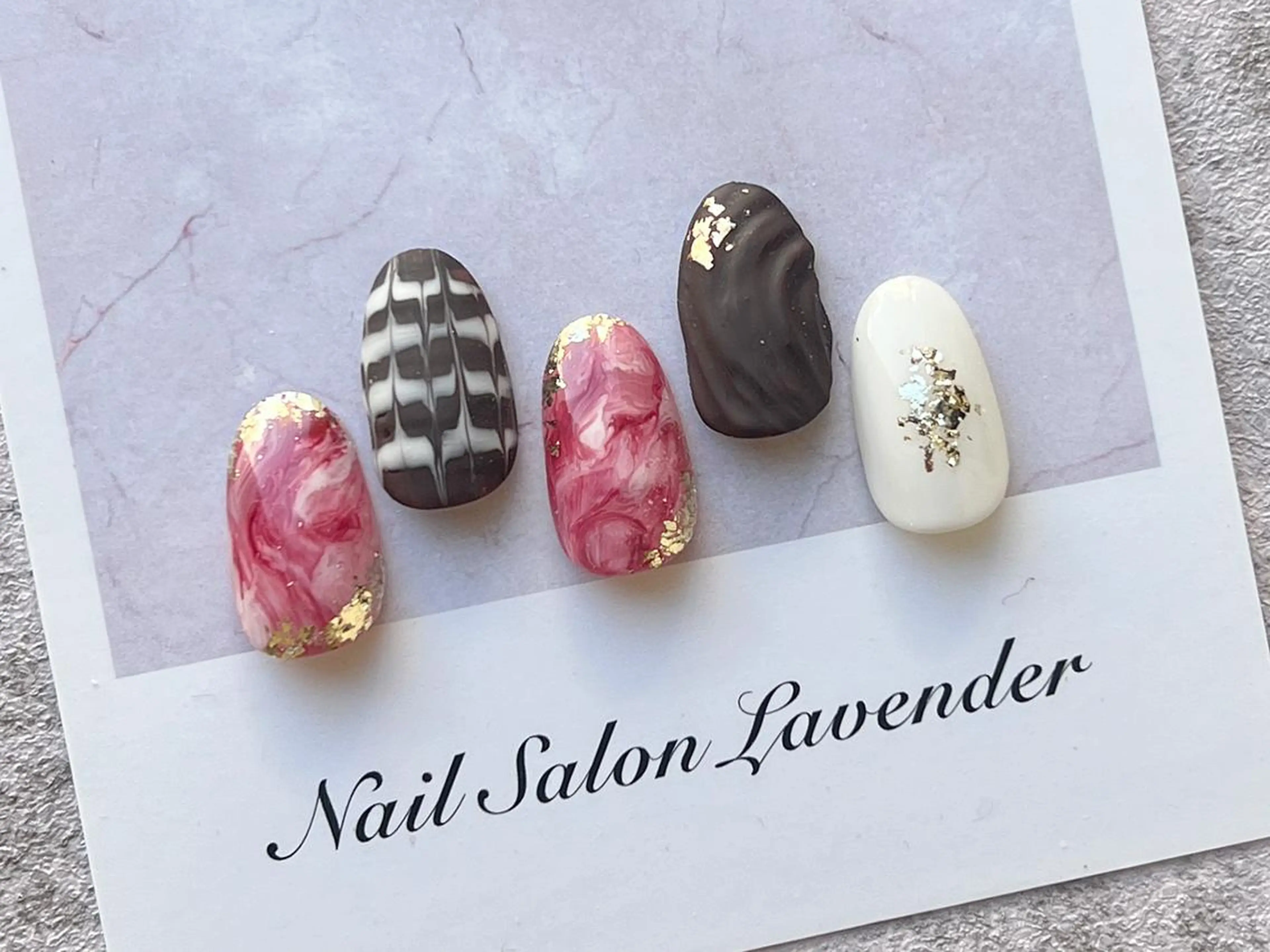 ネイル 大理石ネイル(マーブル) バレンタイン ハンドネイル 佐藤 ニーナ★ラベンダーのネイルデザイン
