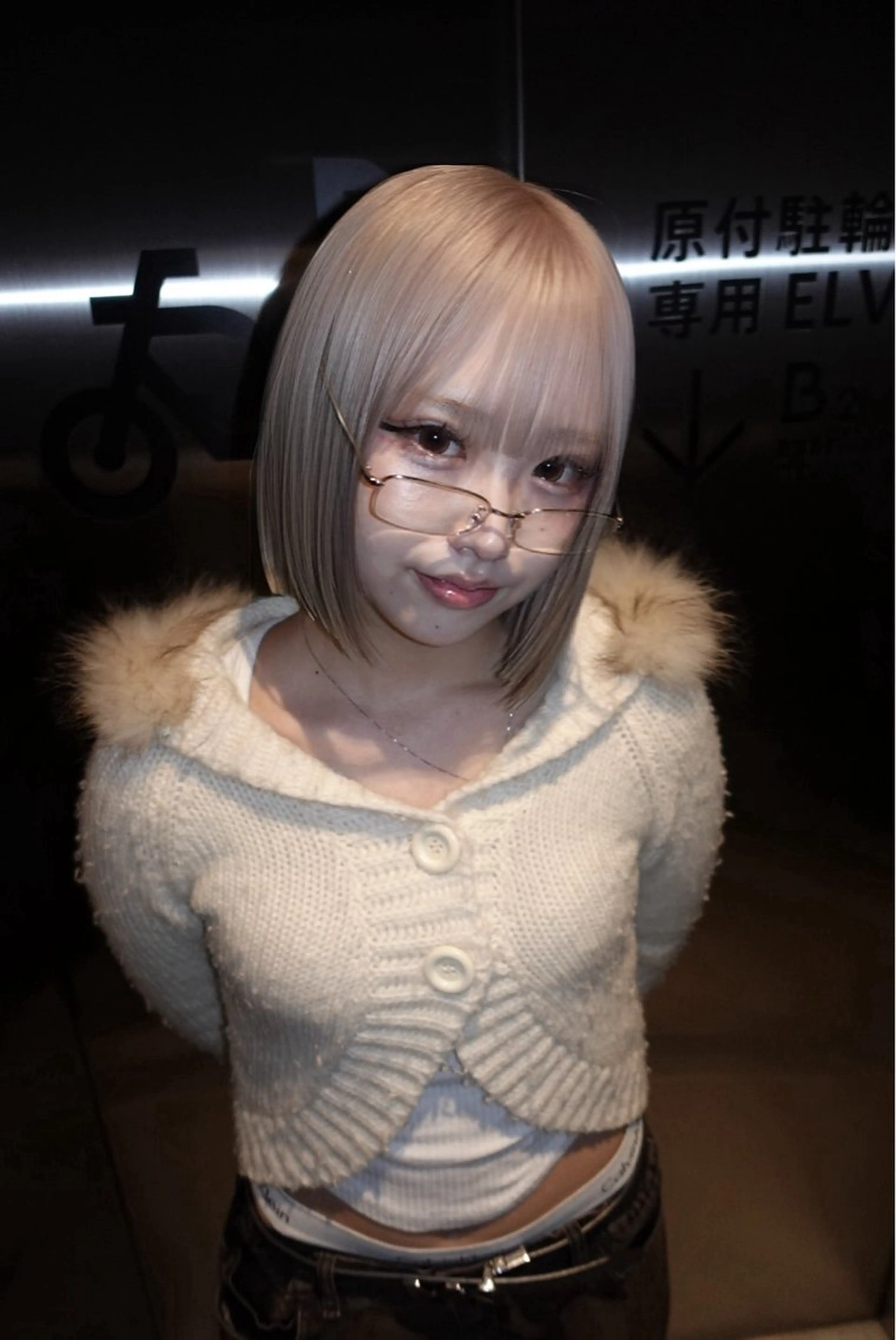 ミディアム カット Null 表参道所属・岩下昂世/ ハイトーン/デザインのヘアスタイル