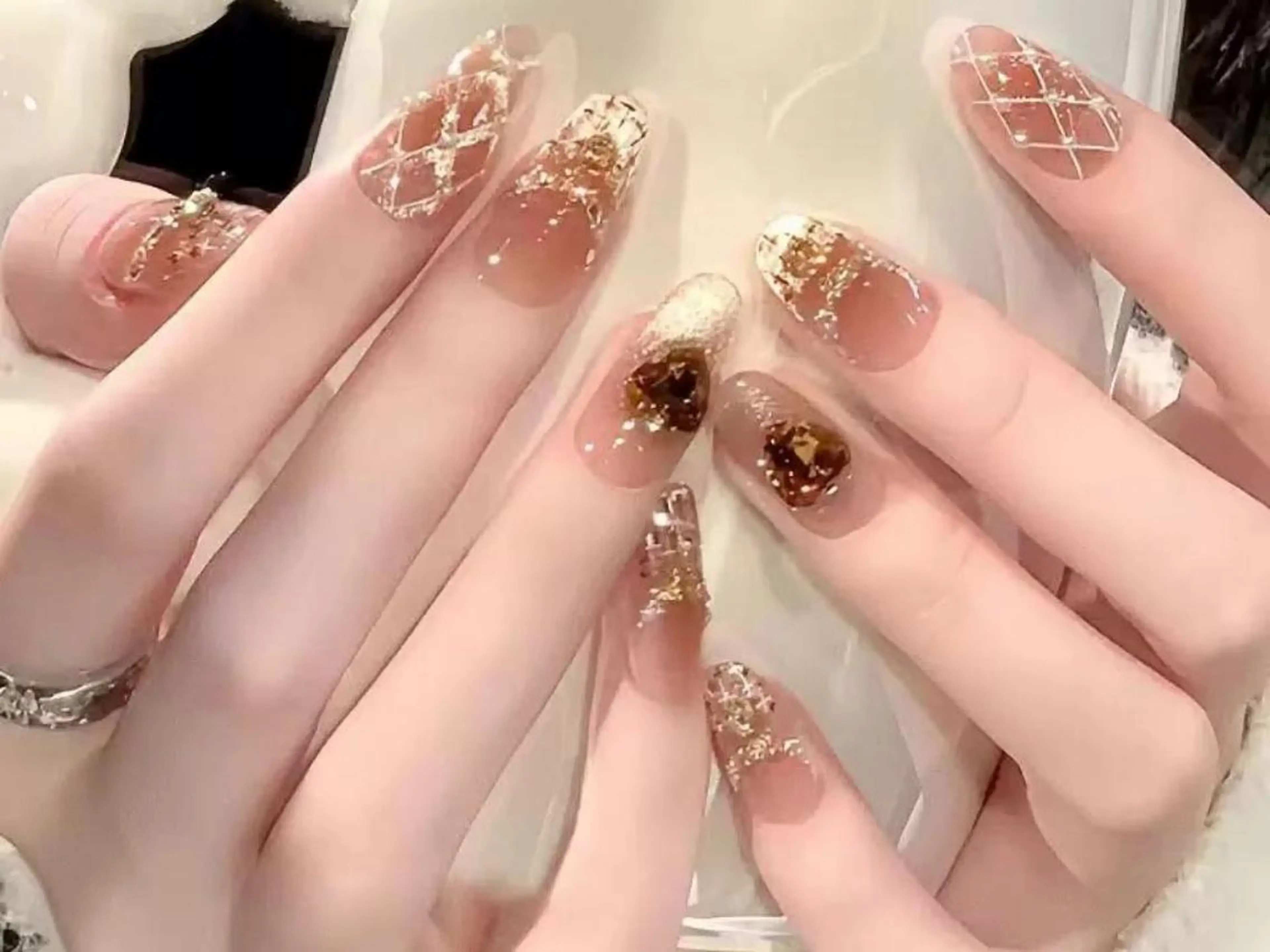 ネイル アートネイル ジェルネイル ガーリー ミディアムネイル ピンク ハンドネイル 🎀Sense Nail新宿店🎀のネイルデザイン