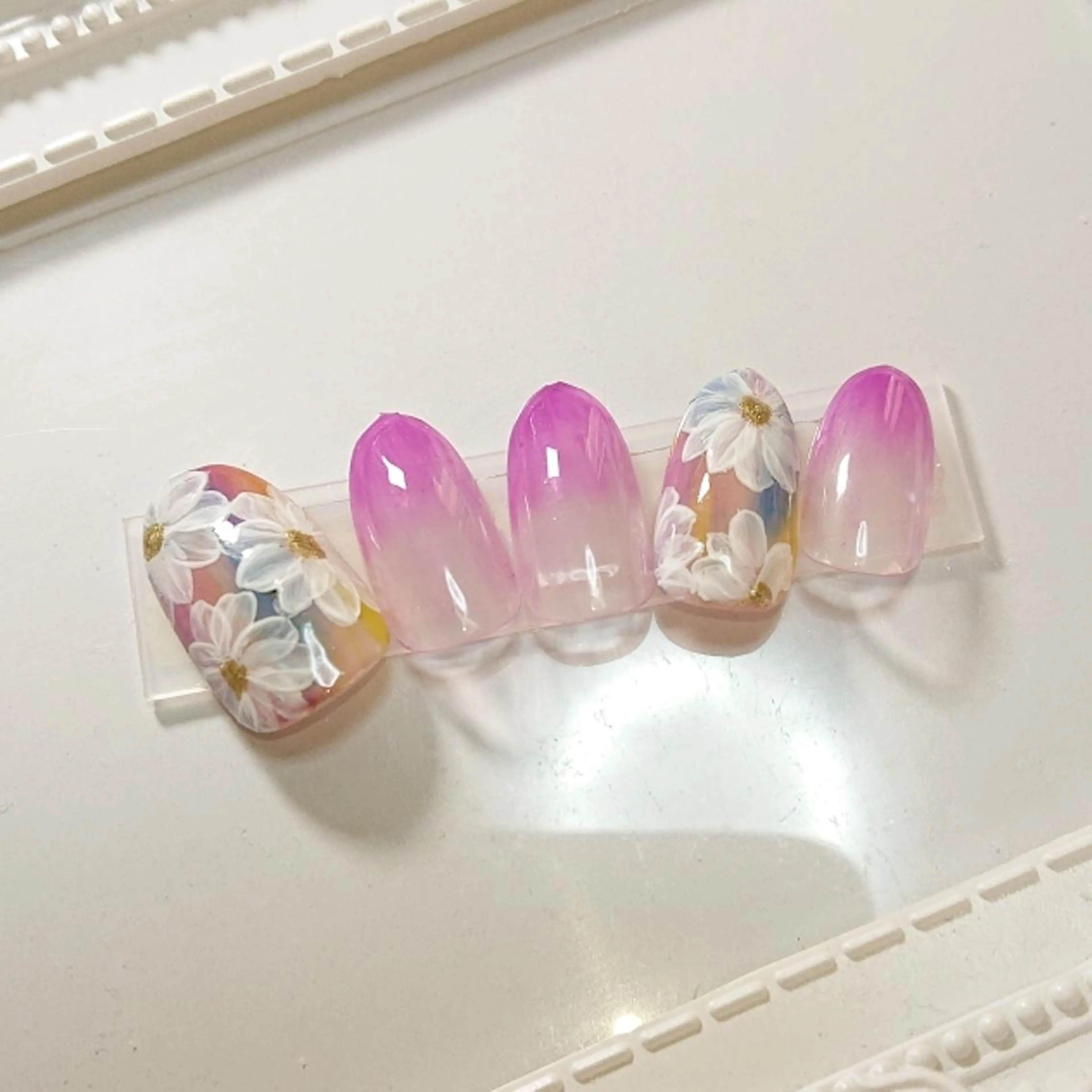 ネイル KOYAMA KIMIEのネイルデザイン