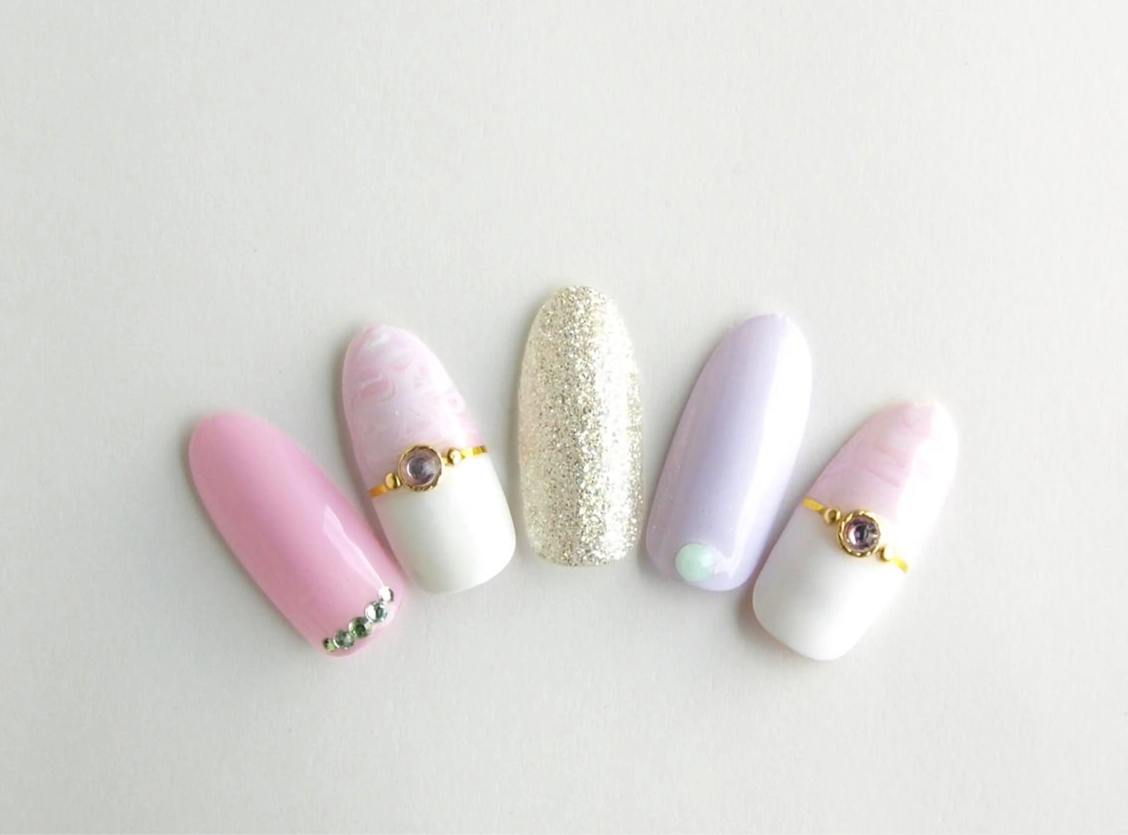 ネイル treat eyelash & nail salon 阪急西宮ガーデンズ店(別館)所属・treat 西北店の眉毛・アイブロウイメージ