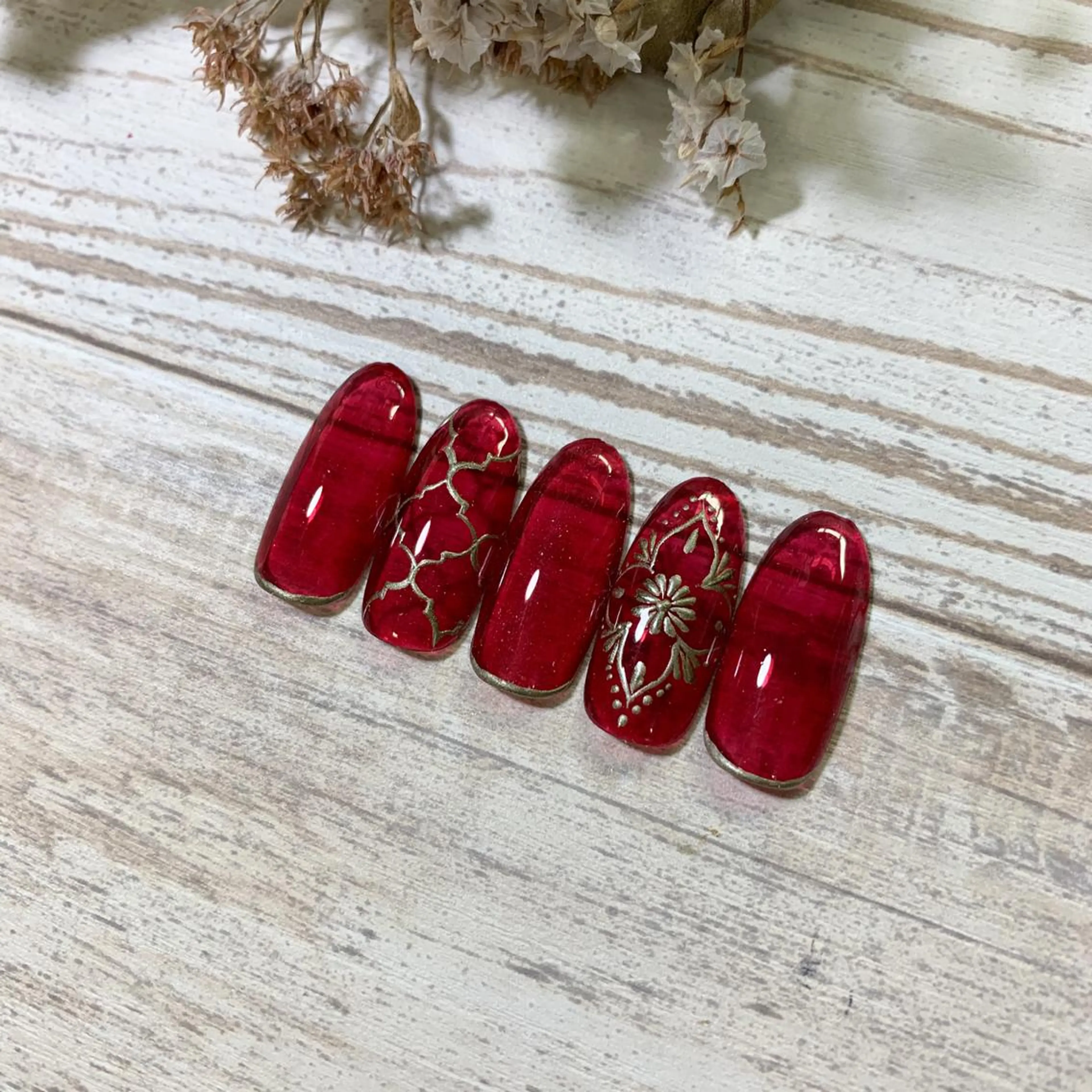 ネイル atelier FIORITURA所属・FIORITURA aiのネイルデザイン