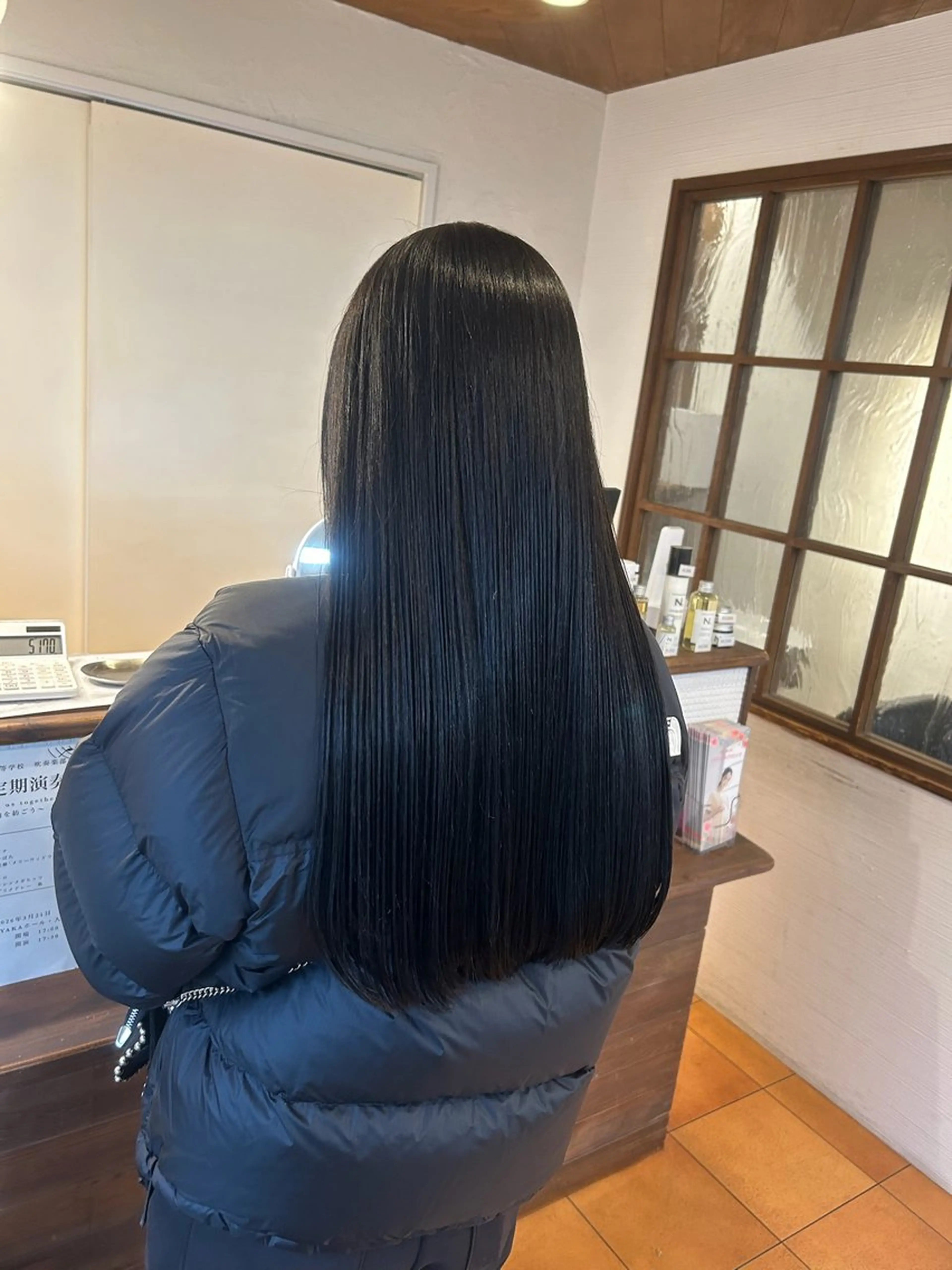 ロング カラー 黒髪 ロング トリートメント カット ヘアカラー 徳 永のヘアスタイル