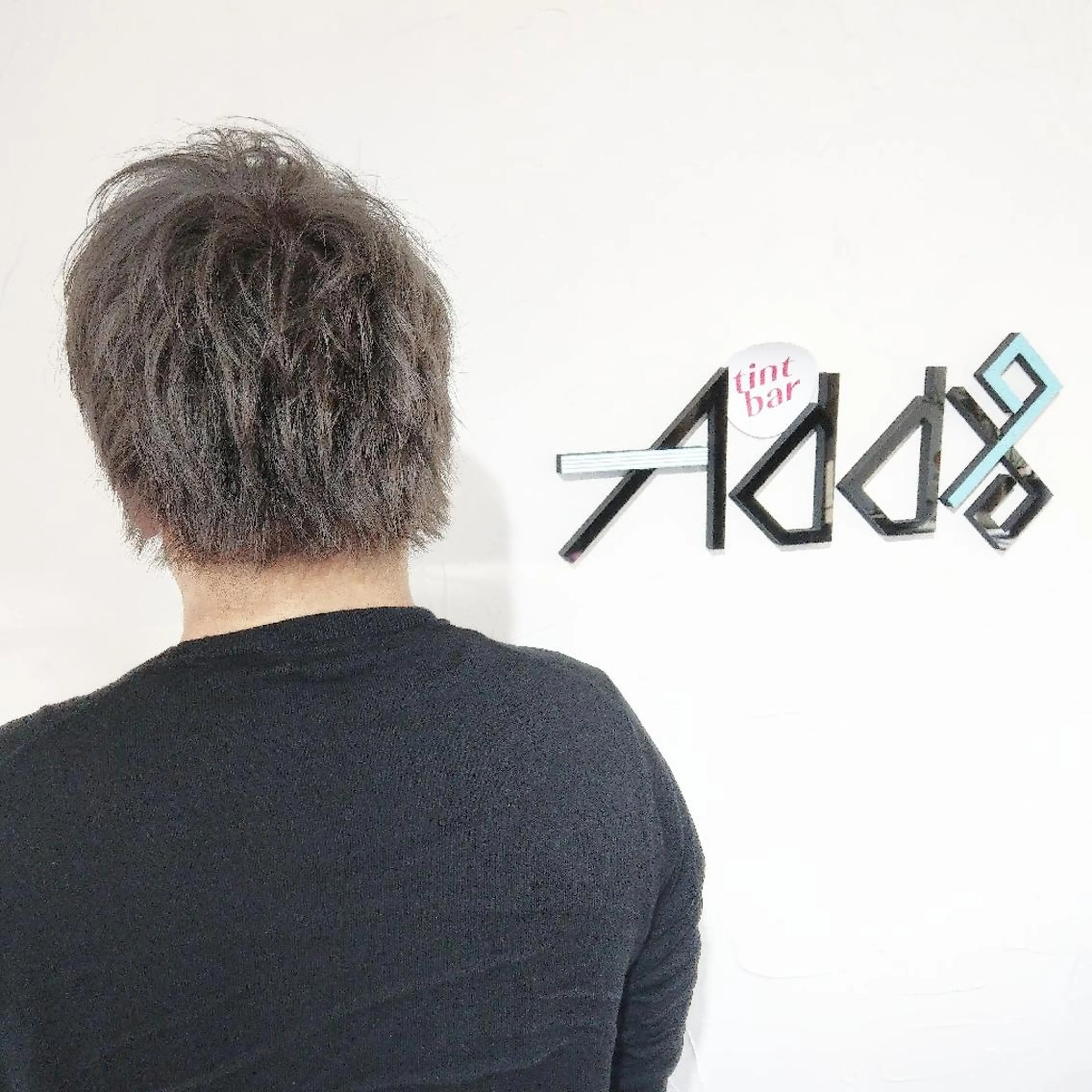 ショート カラー メンズ メンズハイライト メンズパーマ メンズツイストパーマ アディクシーカラー ハイライトカラー ヘアカラー トリートメント Add9 柳田健登のヘアスタイル