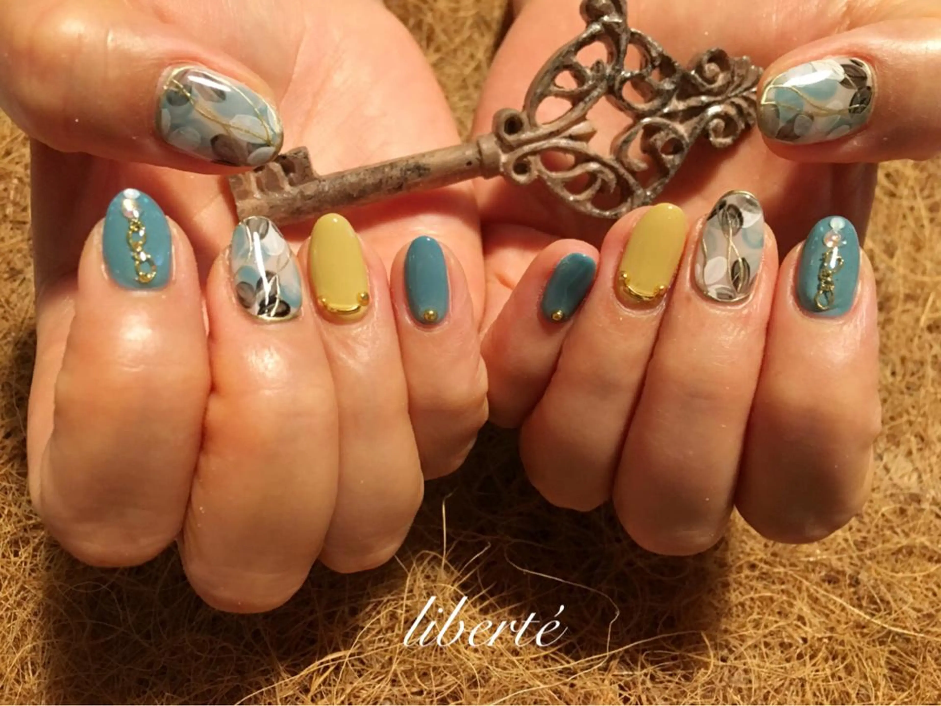 ネイル liberté (リベルテ)のネイルデザイン