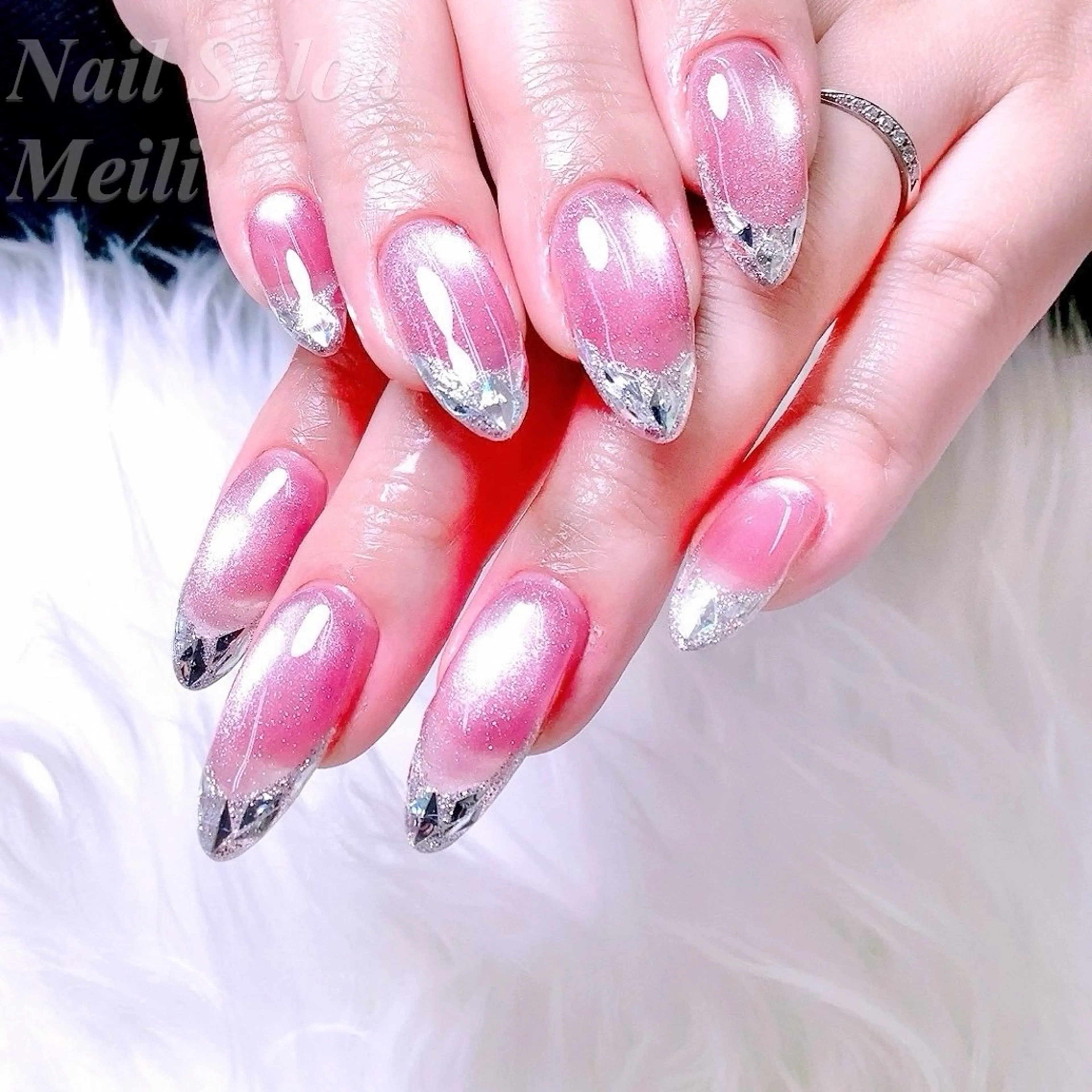 ネイル フレンチネイル ガラスフレンチ キラキラネイル マグネットネイル ハンドネイル ネイルサロン メイリーのネイルデザイン