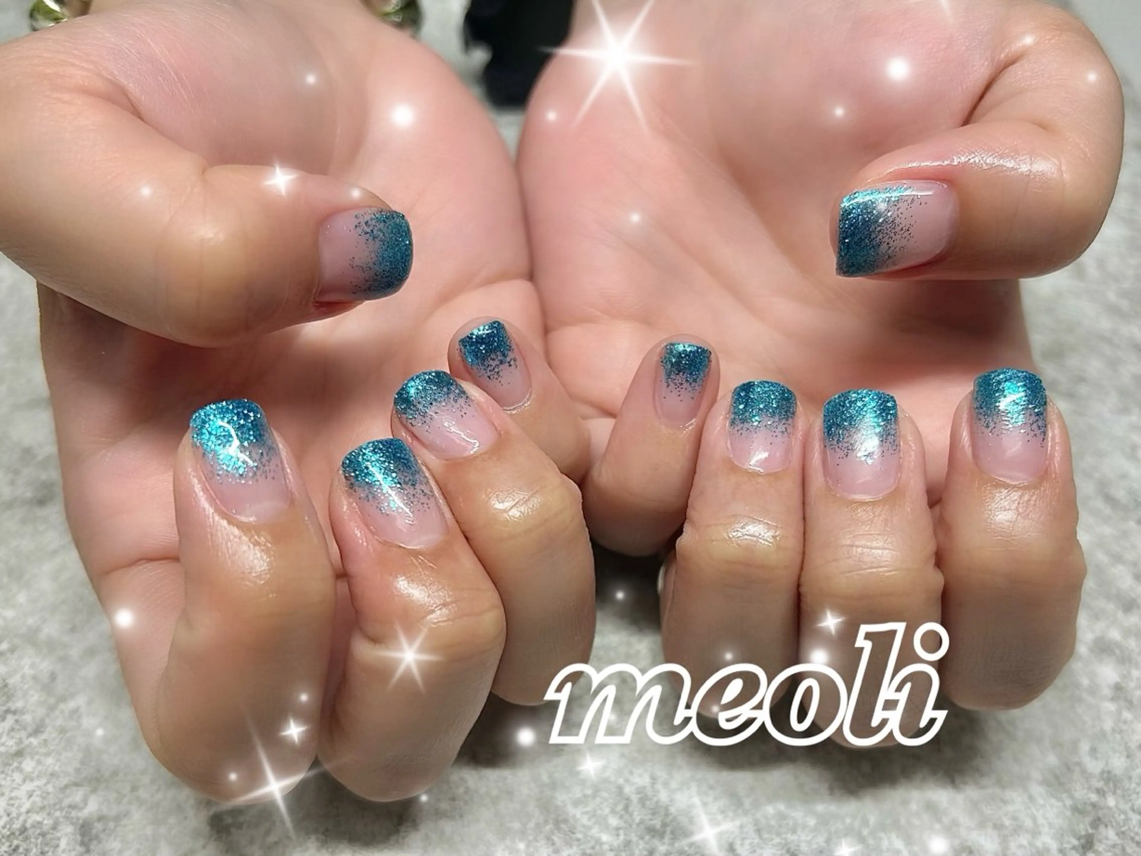 ネイル グラデーション ラメ(グリッター) ラメグラデーション ハンドネイル nail salon meoli　アヤのネイルデザイン