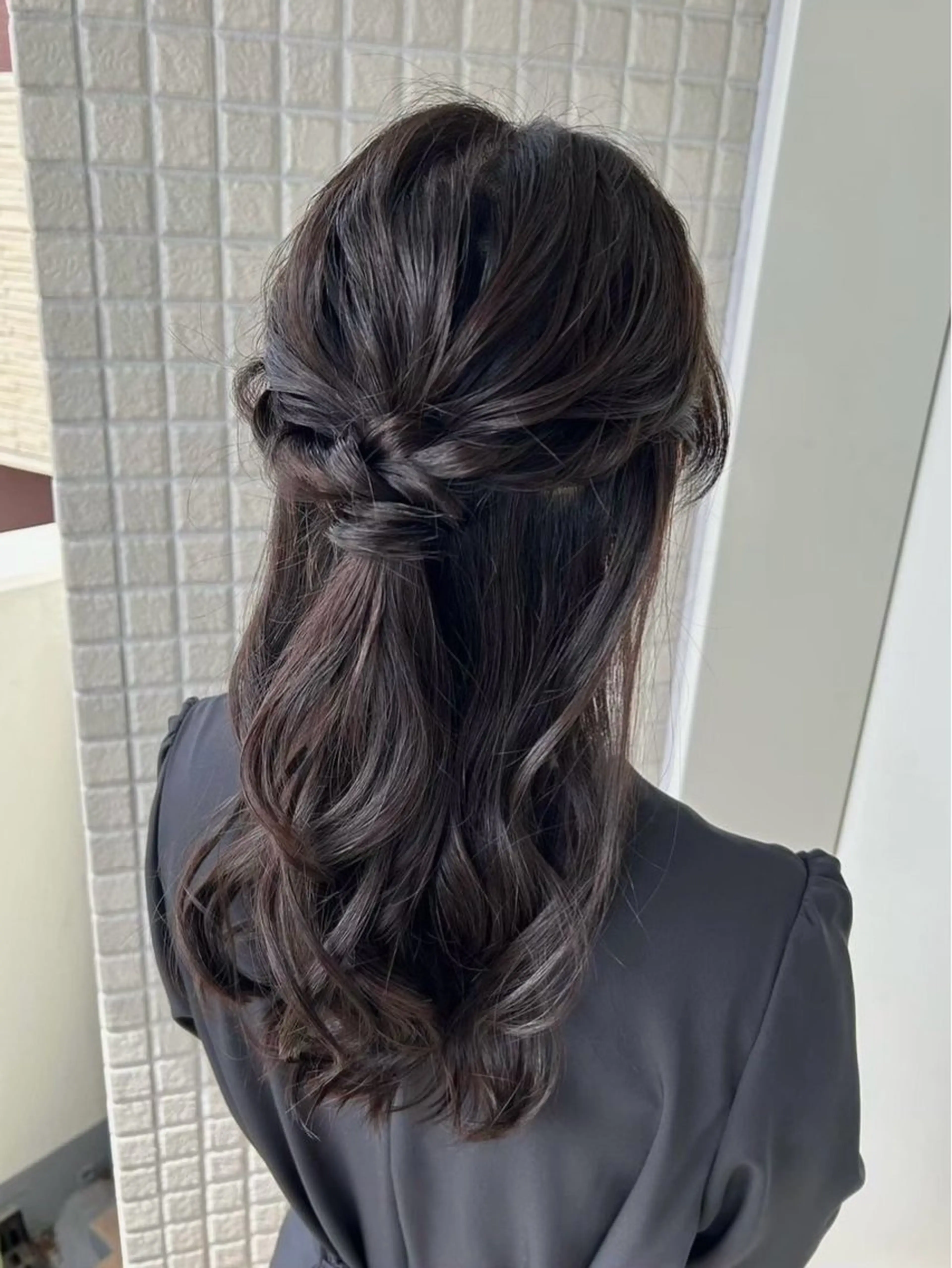 セミロング ヘアアレンジ 成人式 ハーフアップ 結婚式・ブライダル 卒業式のヘアスタイル 艶カラー/縮毛矯正/ ケア/アレンジ/桜悠のヘアスタイル
