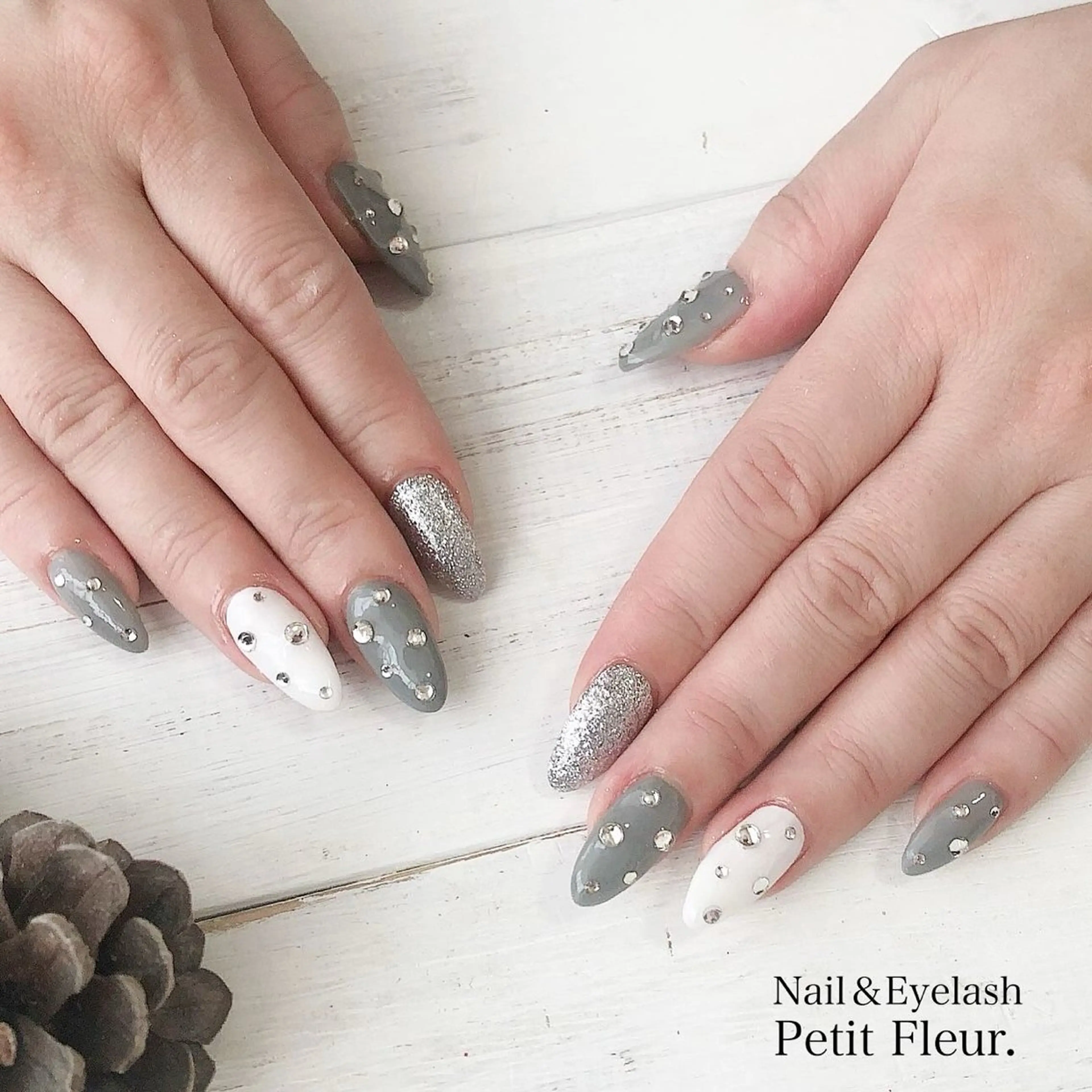 ネイル Petit Fleur所属・青柳 亜梨奈のマツエク・マツパデザイン