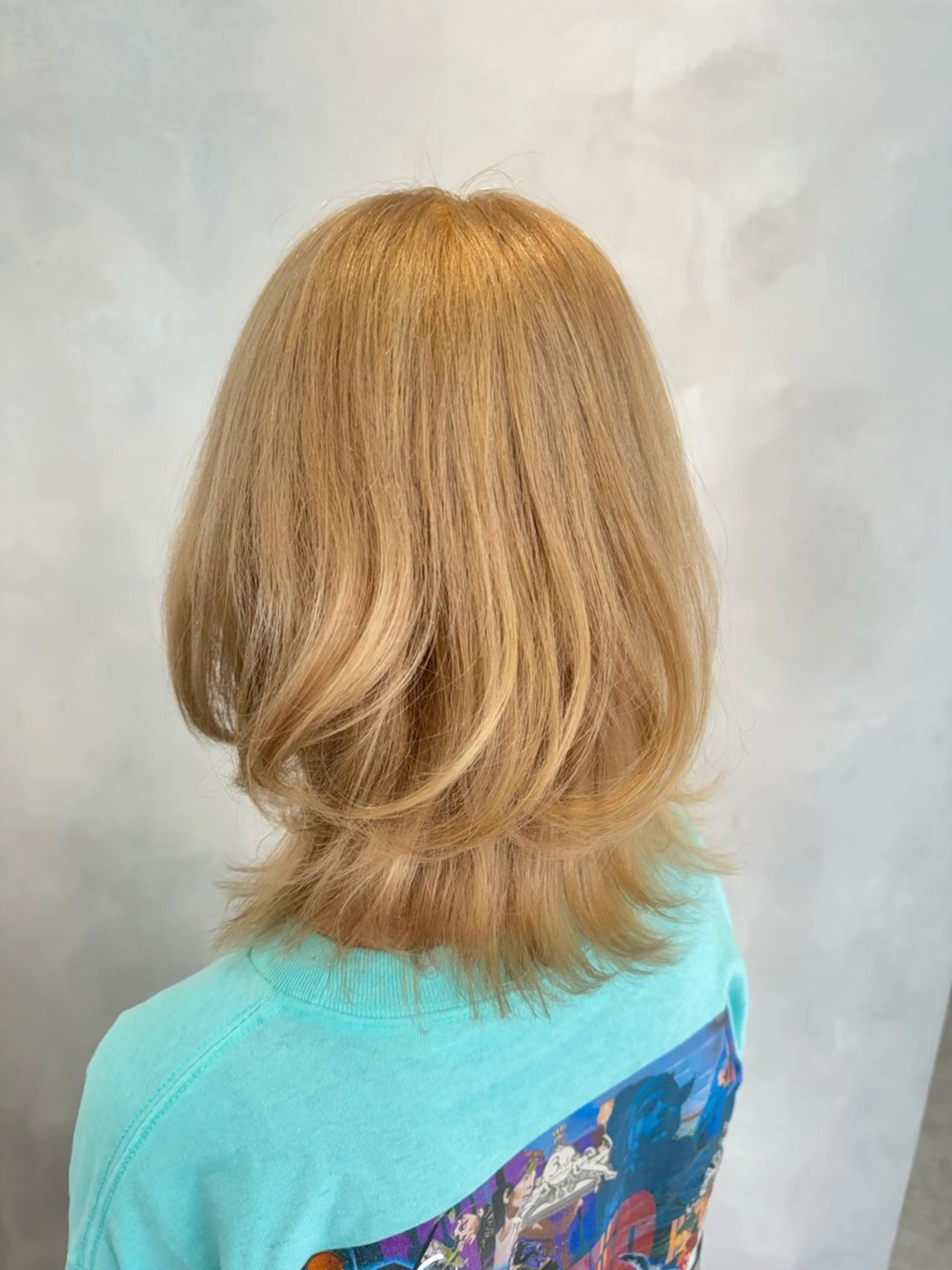 セミロング カラー ブロンド ハイトーンカラー ヘアカラー トリートメント 透明感カラー✨艶髪 制作🌱山根あゆみのヘアスタイル