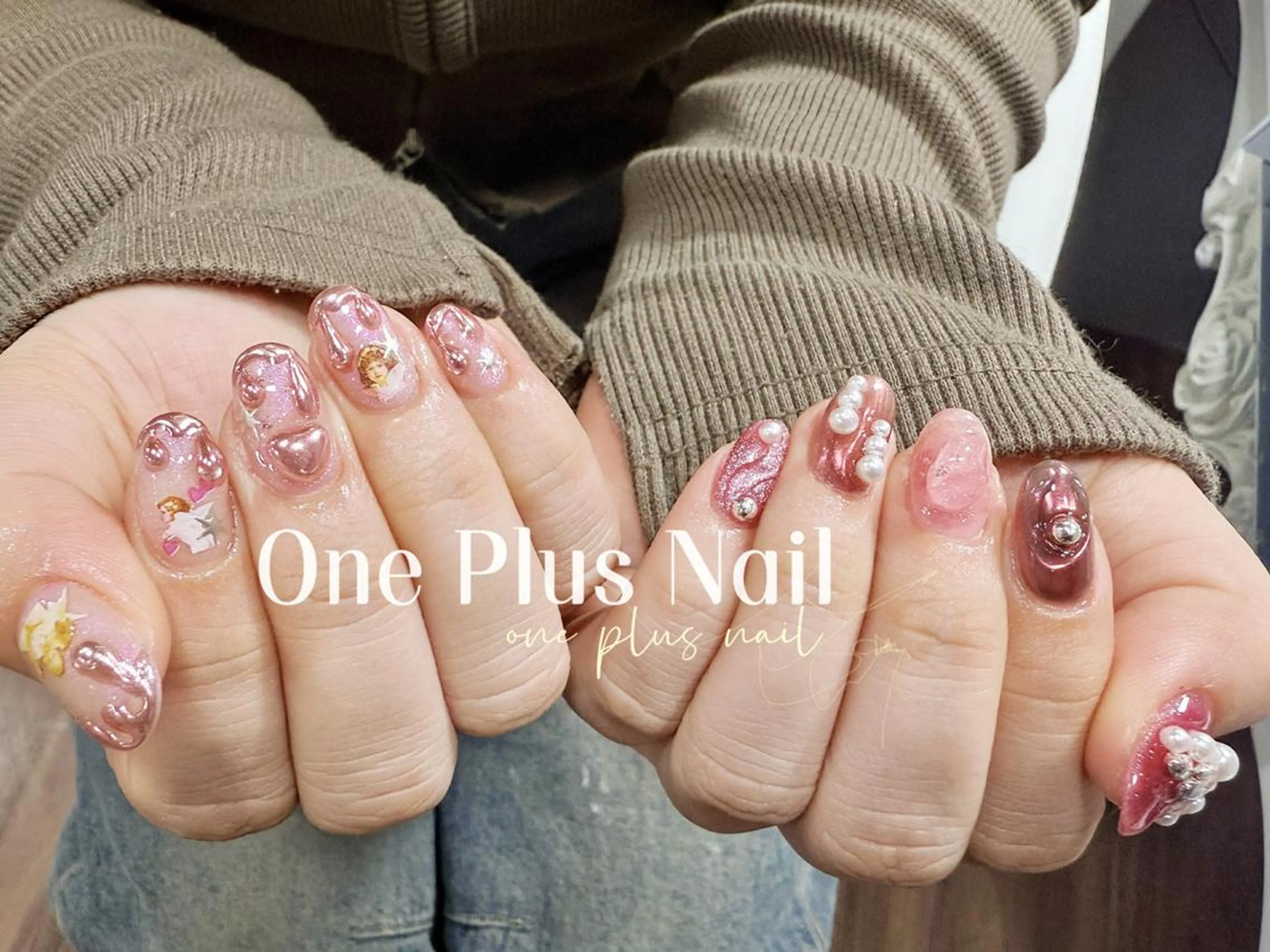 ネイル ガーリー ハート キラキラネイル 韓国ネイル ロングネイル One Plus Nail Salonのネイルデザイン
