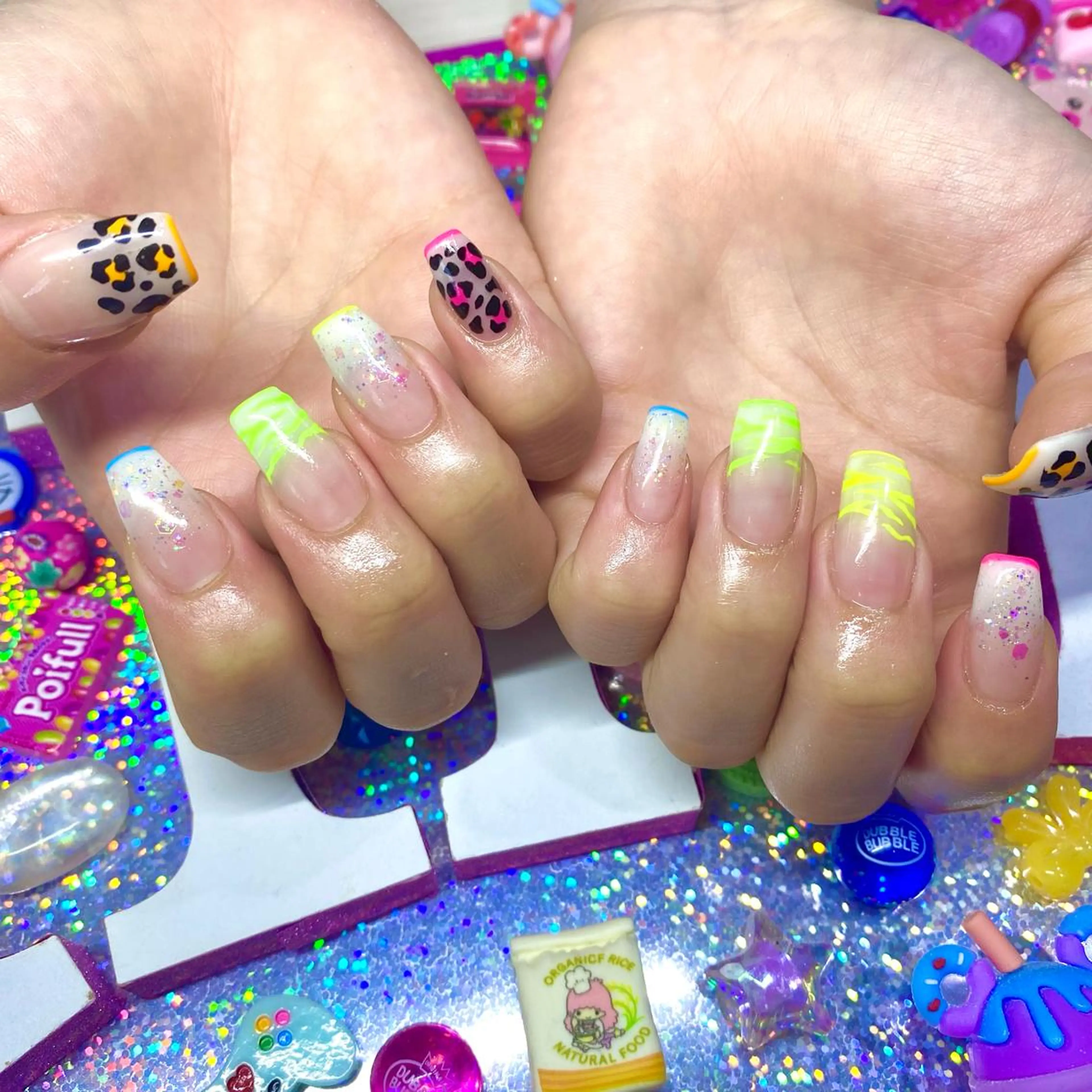 ネイル アートネイル クリアネイル ジェルネイル ニュアンスネイル オフィスネイル 8appy YUKITIN.Bのネイルデザイン