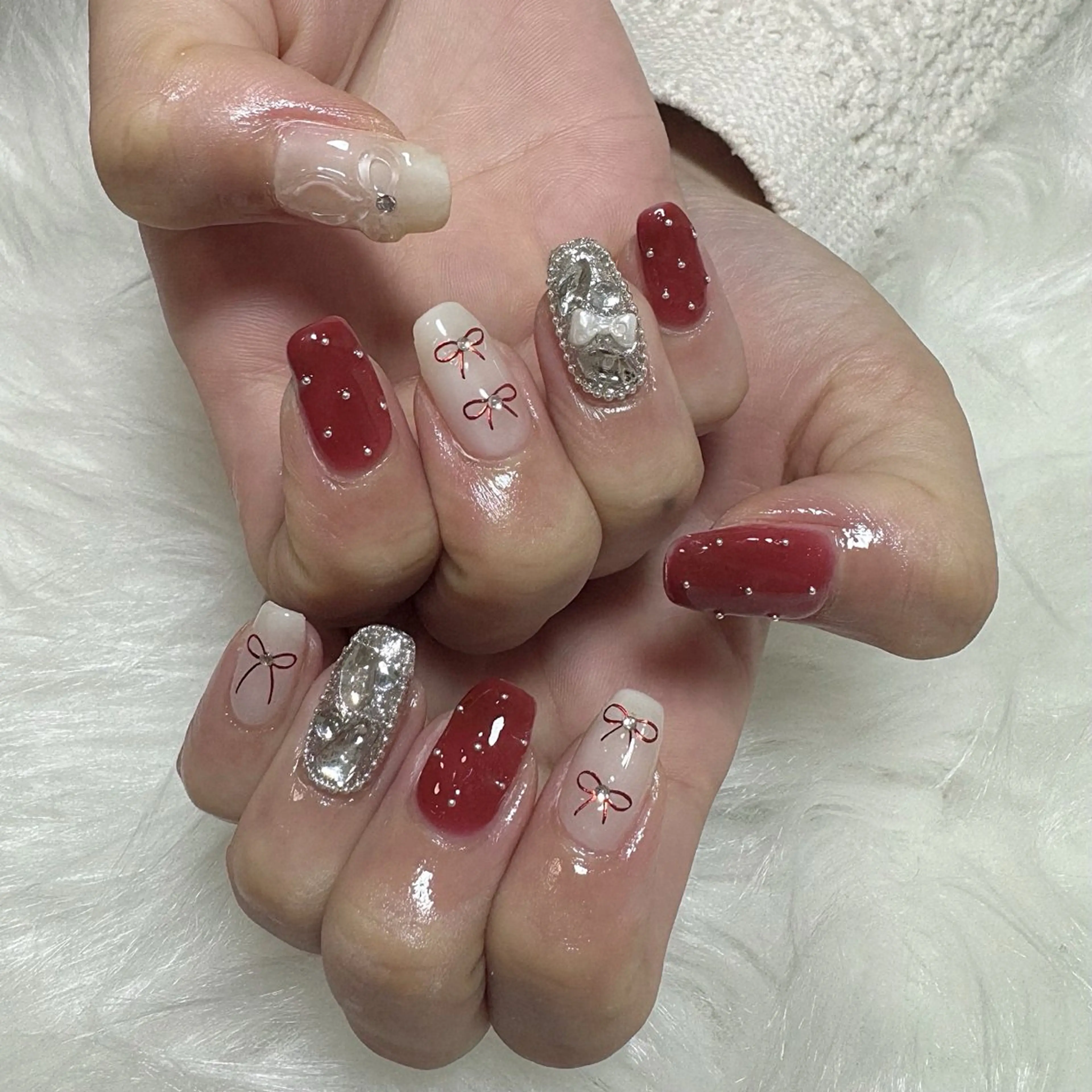 ネイル ハンドネイル シュシュ 🎀 girly nailのネイルデザイン