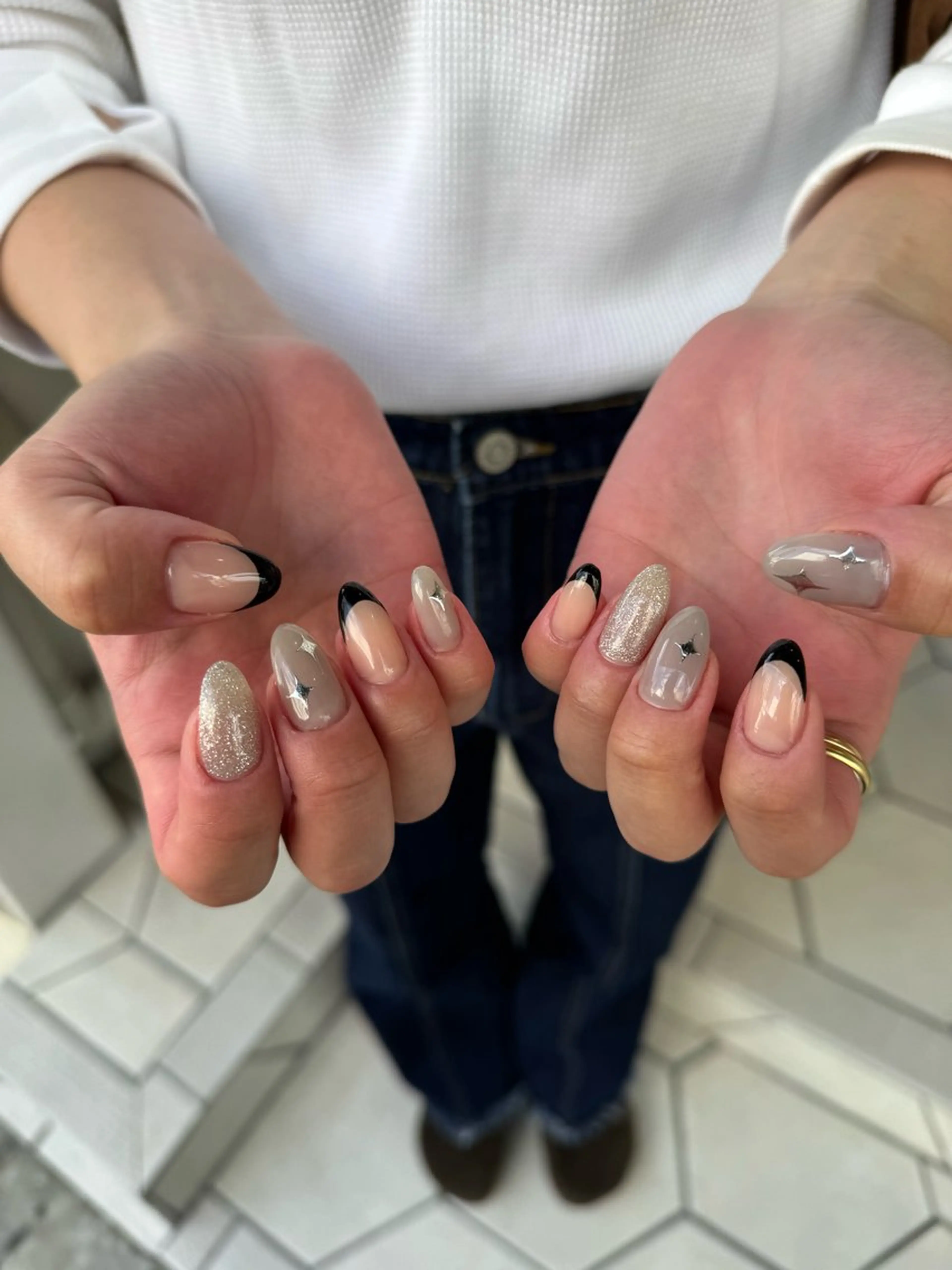 ネイル フラッシュネイル フレンチネイル Rommy Arisaのネイルデザイン