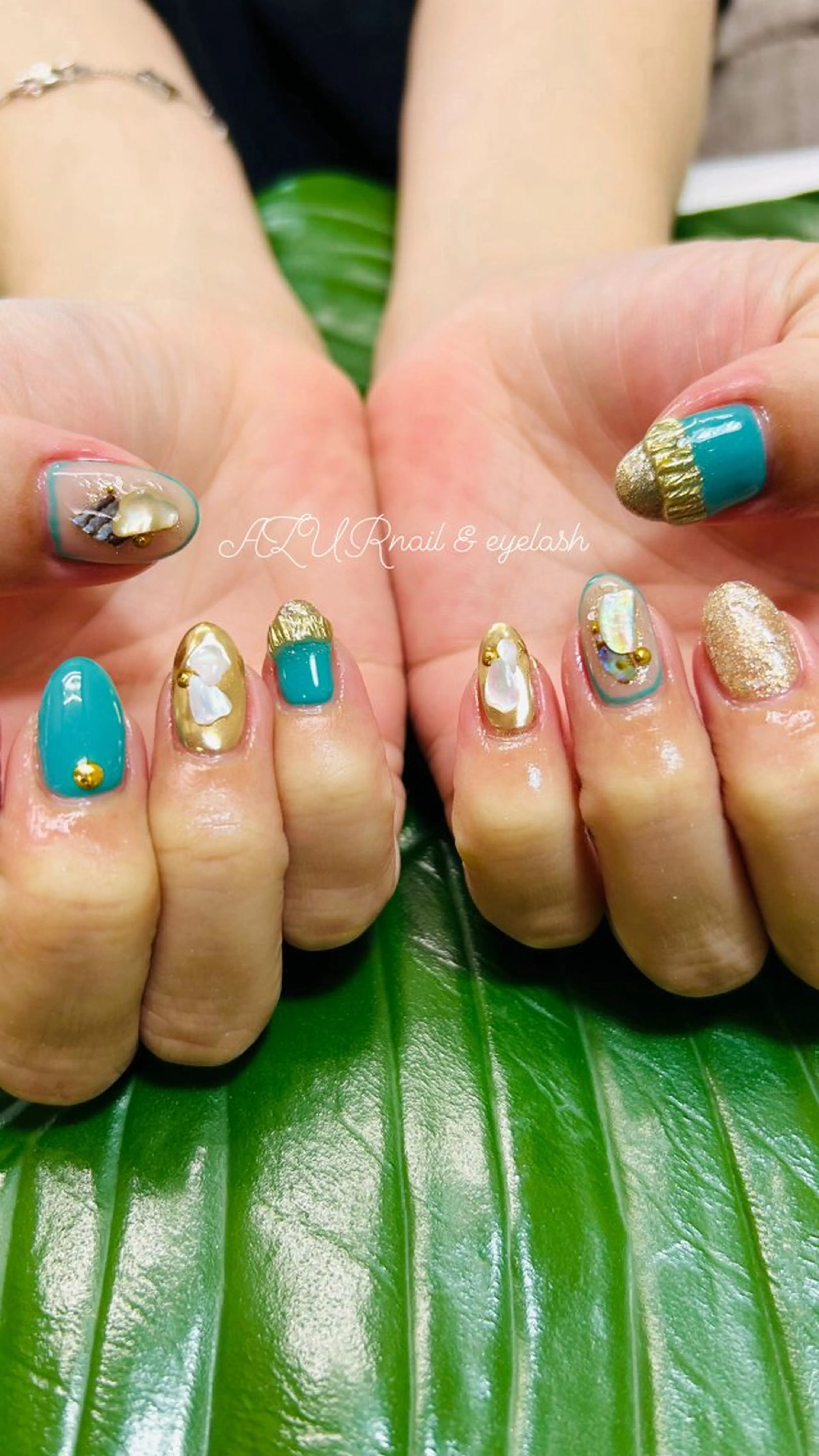 ネイル AZUR N&eyelashのネイルデザイン