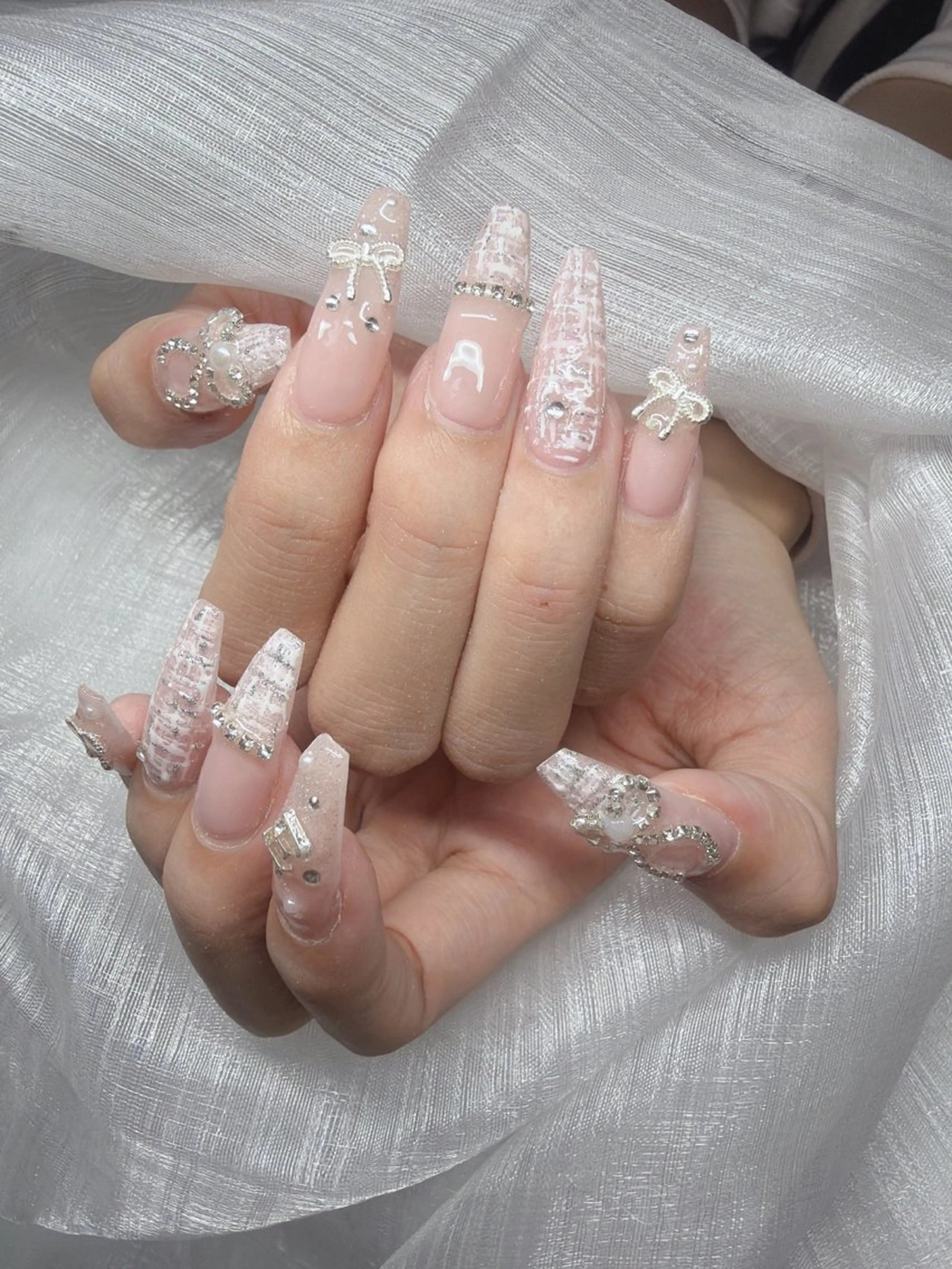 ネイル ハンドネイル Lee Nailsのネイルデザイン