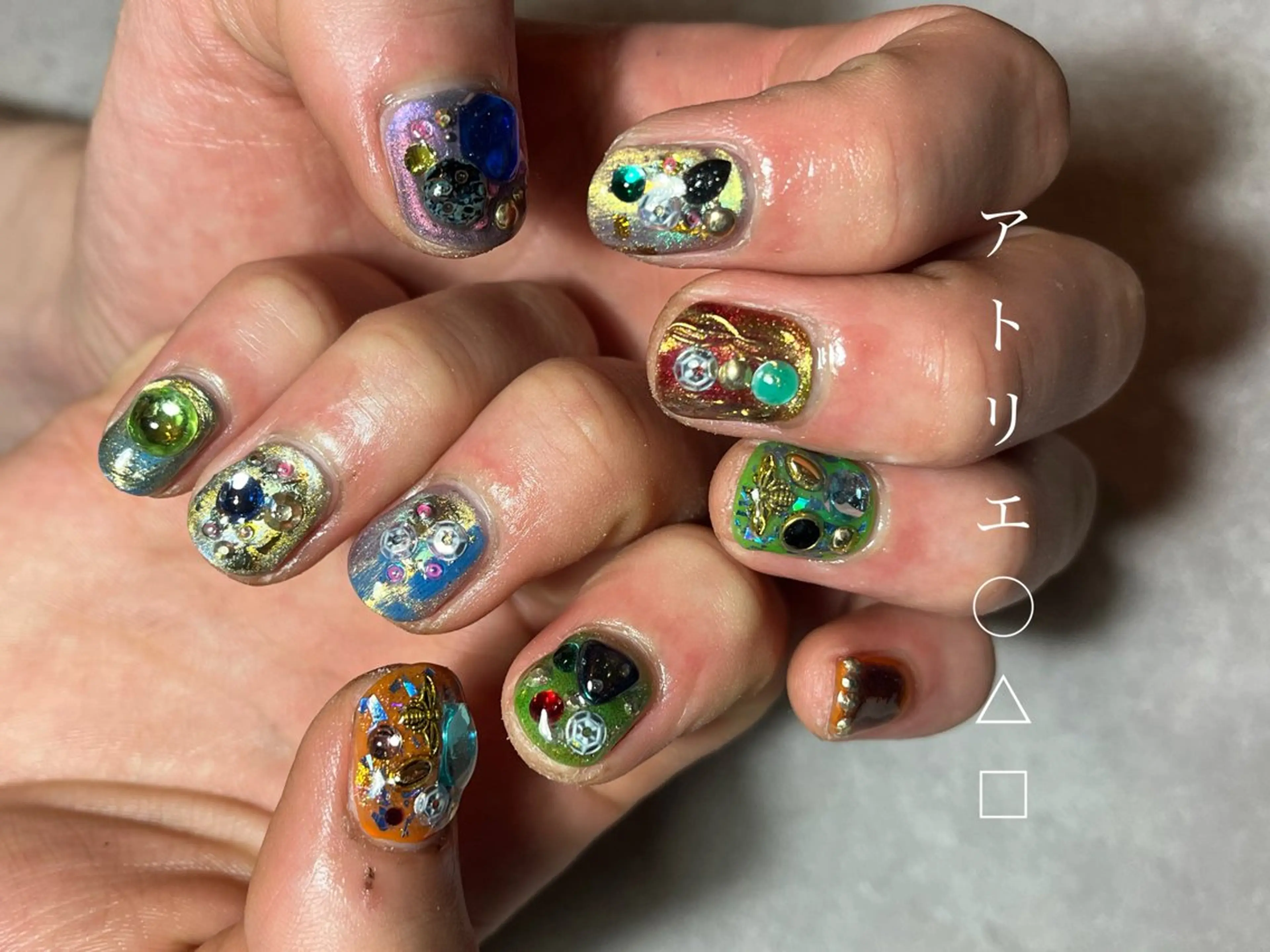 ネイル ハンドネイル アトリエ ○△□のネイルデザイン
