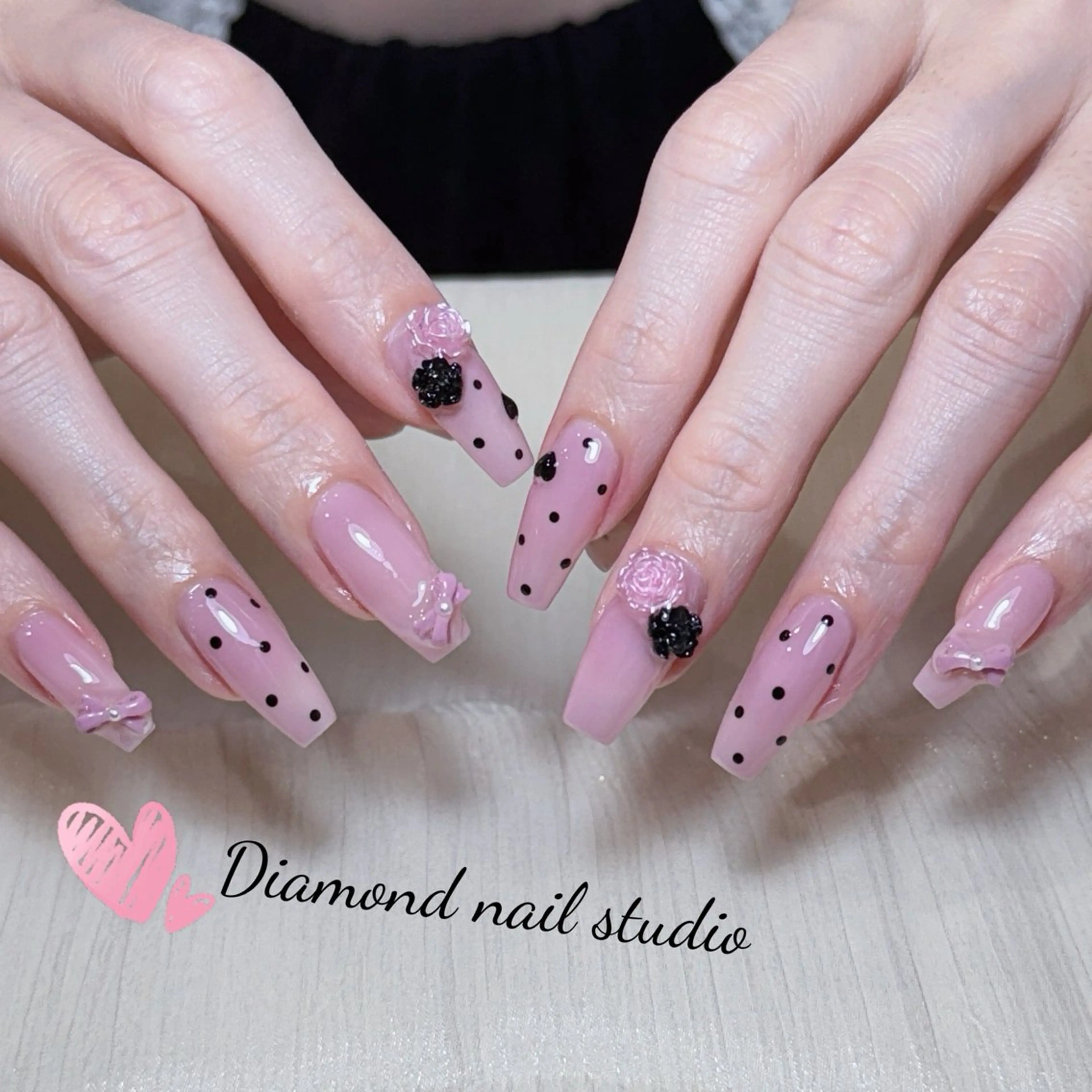 ネイル アートネイル オーロラネイル ガーリー キラキラネイル マグネットネイル Diamond Kokona🩷のネイルデザイン