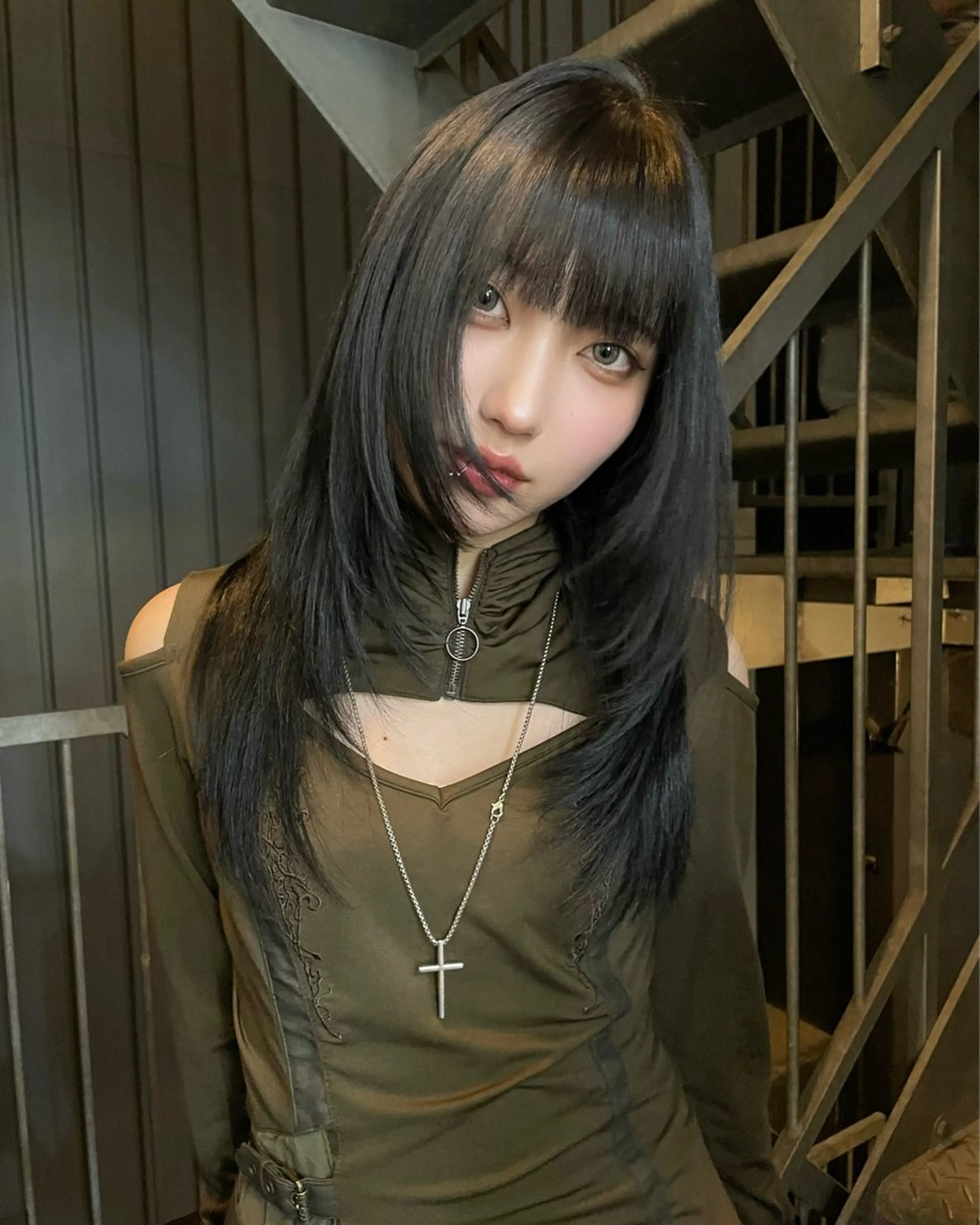 セミロング カラー こだわりハイトーン/ ケアブリーチ/岸のヘアスタイル