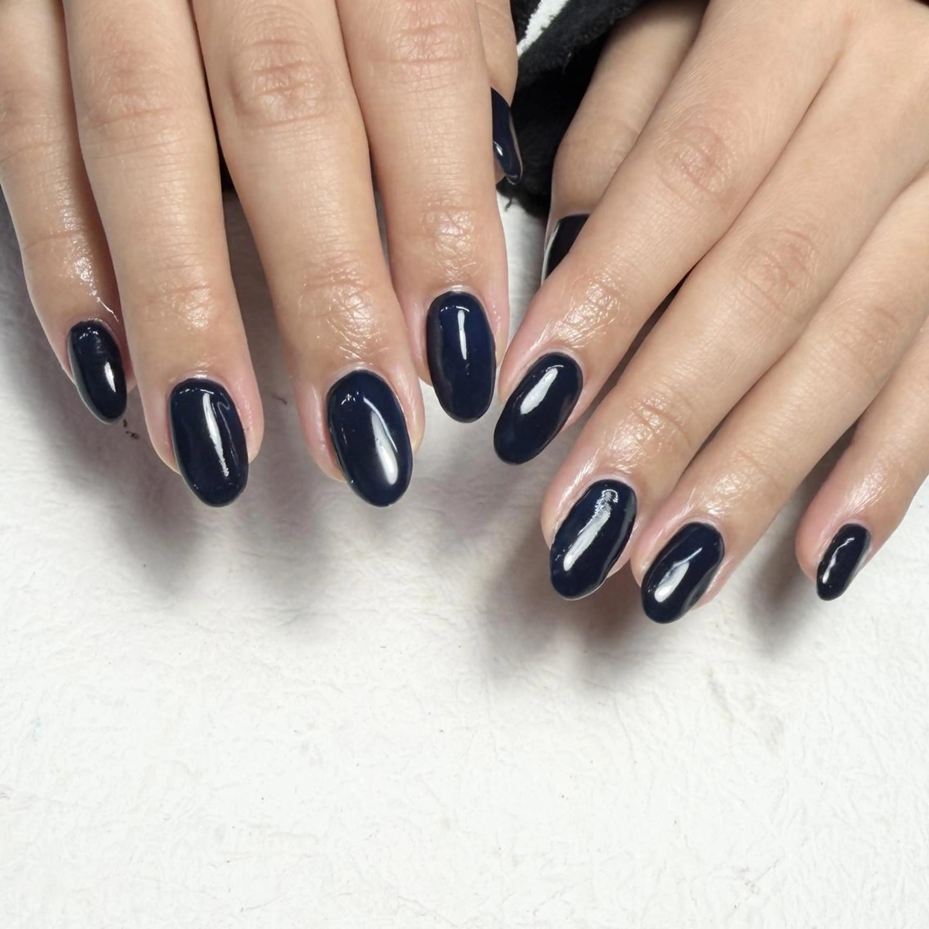 ネイル ネイビー ワンカラーネイル 冬ネイル ハンドネイル Aki 💖ゆちたの部屋のネイルデザイン