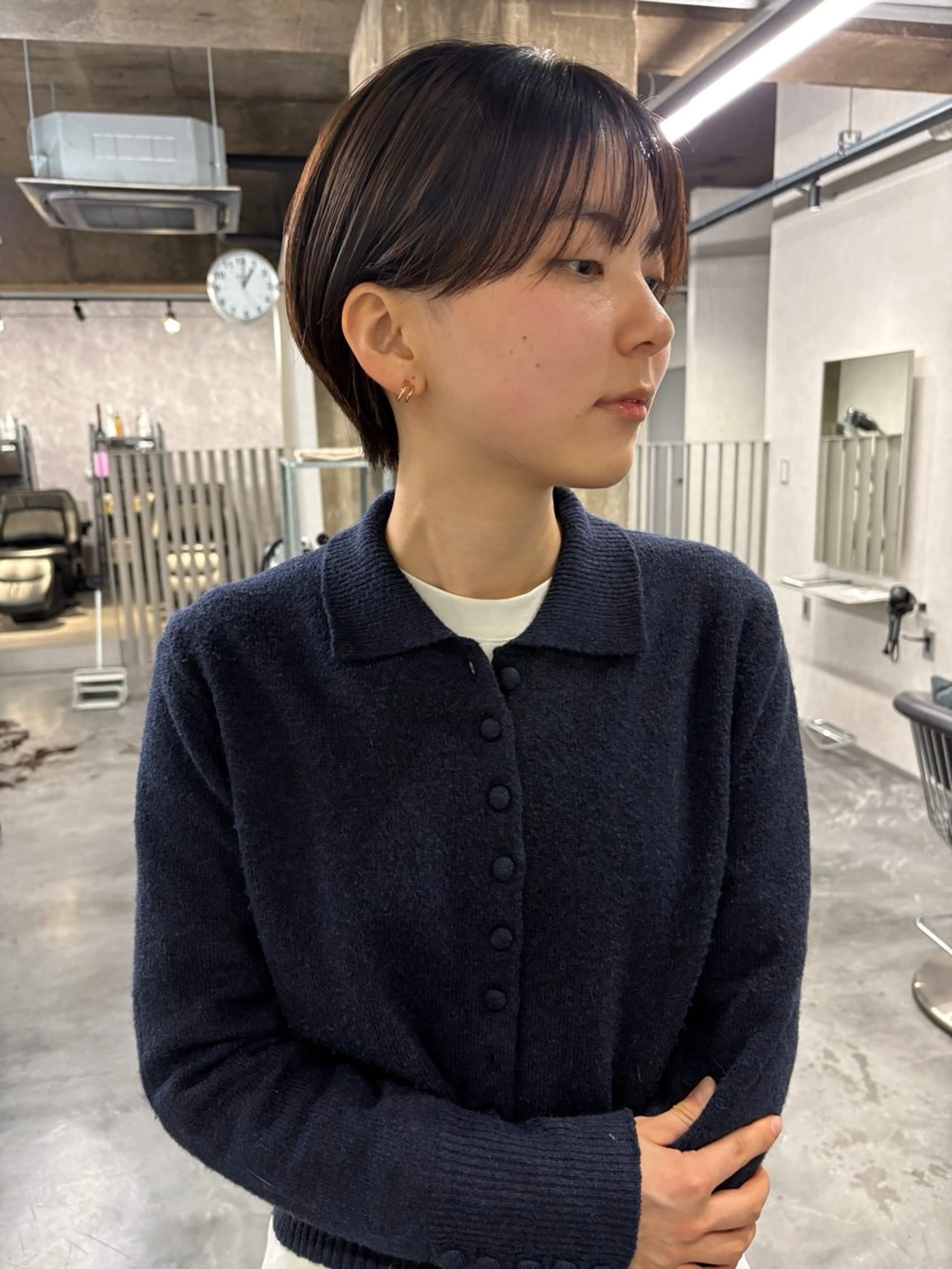 ショート ofF élua所属・🌵ボブ/切りっぱな し/ショート藤長芽生のヘアスタイル