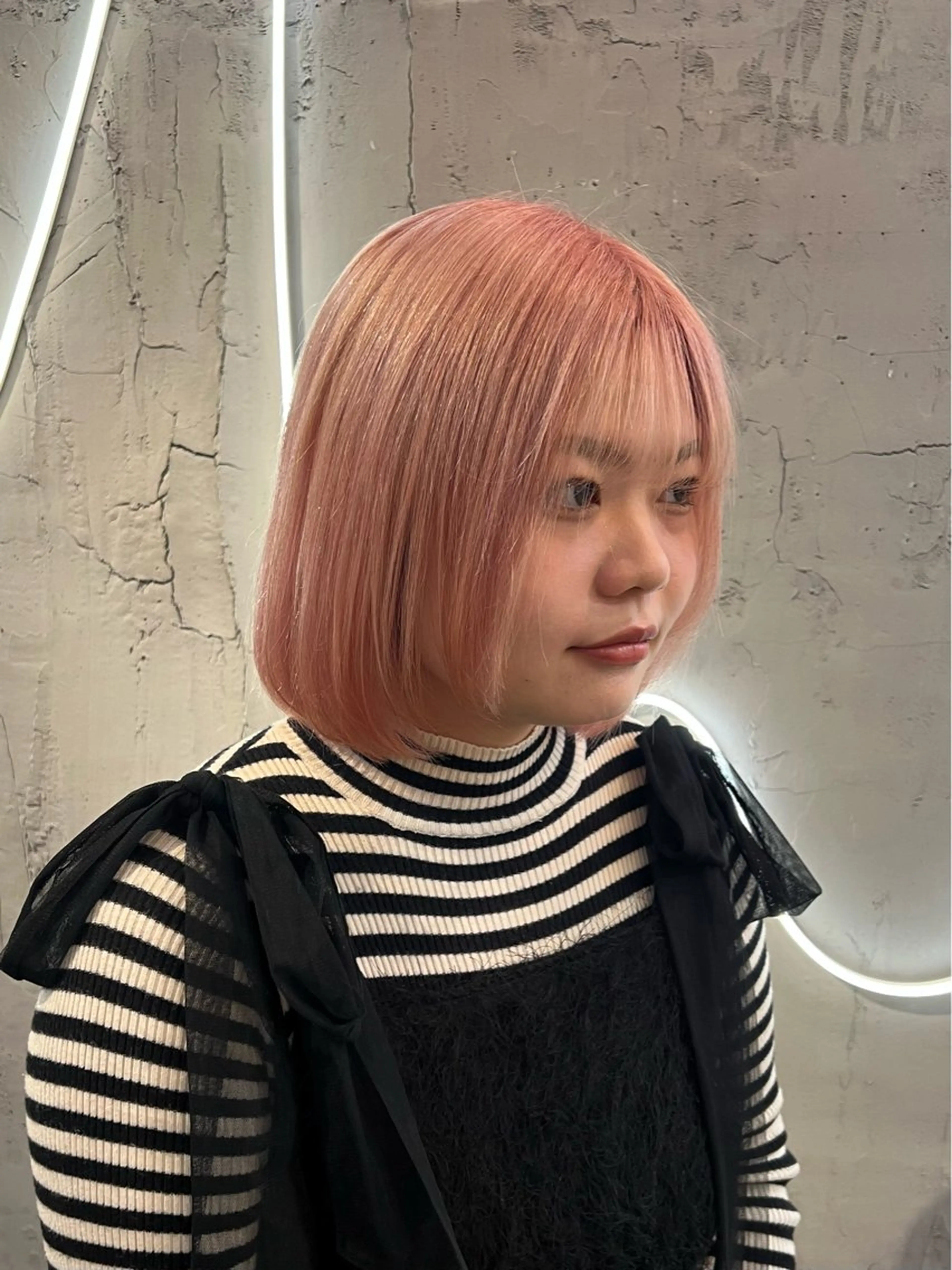 ショート カラー ベージュカラー 透明感カラー ピンクカラー ピンクベージュ ボブ カット ヘアカラー トリートメント いぐちしょうた🫧 VISAGEbaskのヘアスタイル