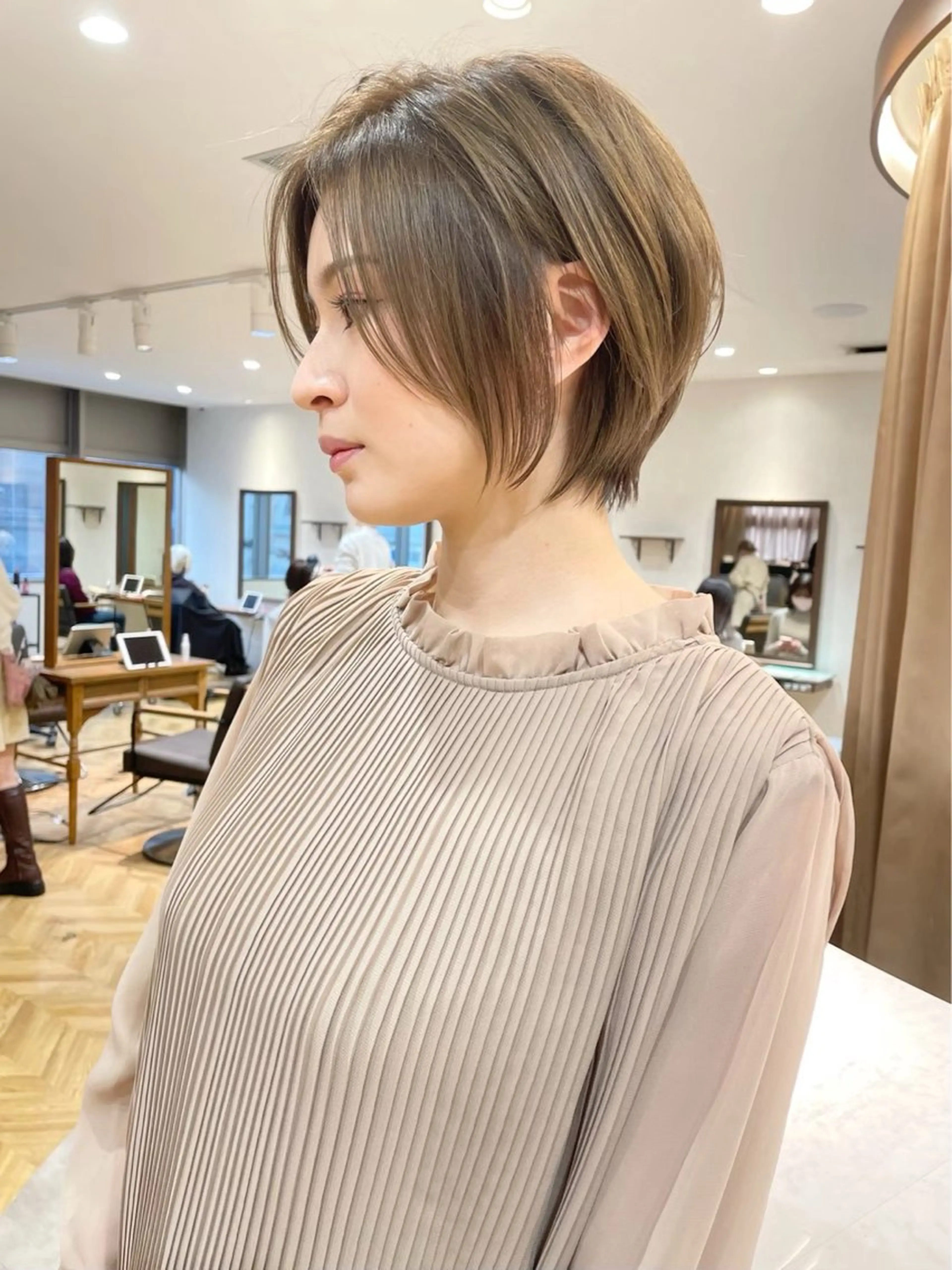 ショート くびれヘア 小顔カット カット トリートメント 👑白髪ケア👑 ウメダナオヤのヘアスタイル