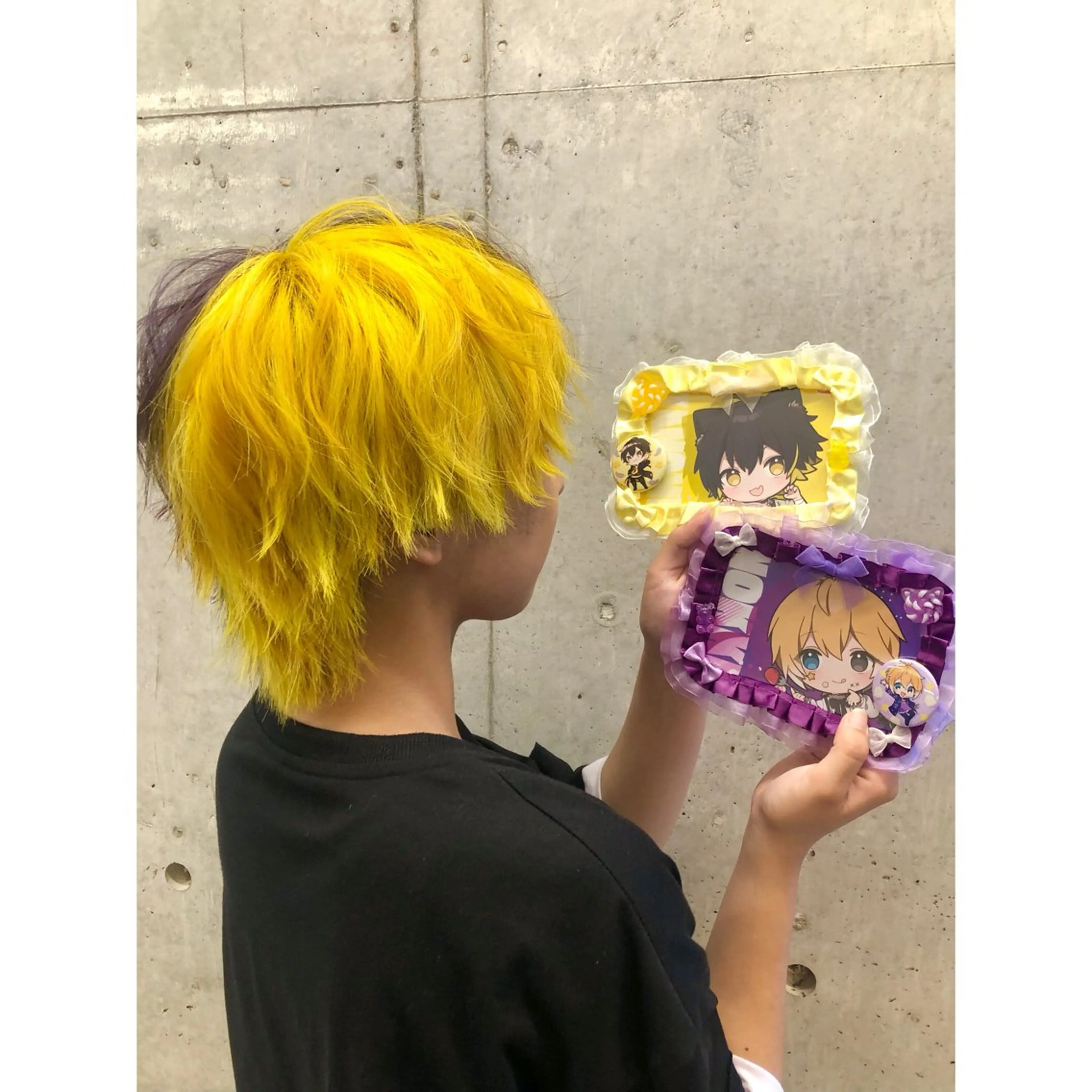 ショート カラー ブリーチ 推しカラー✨ オタク美容師ユウカのヘアスタイル