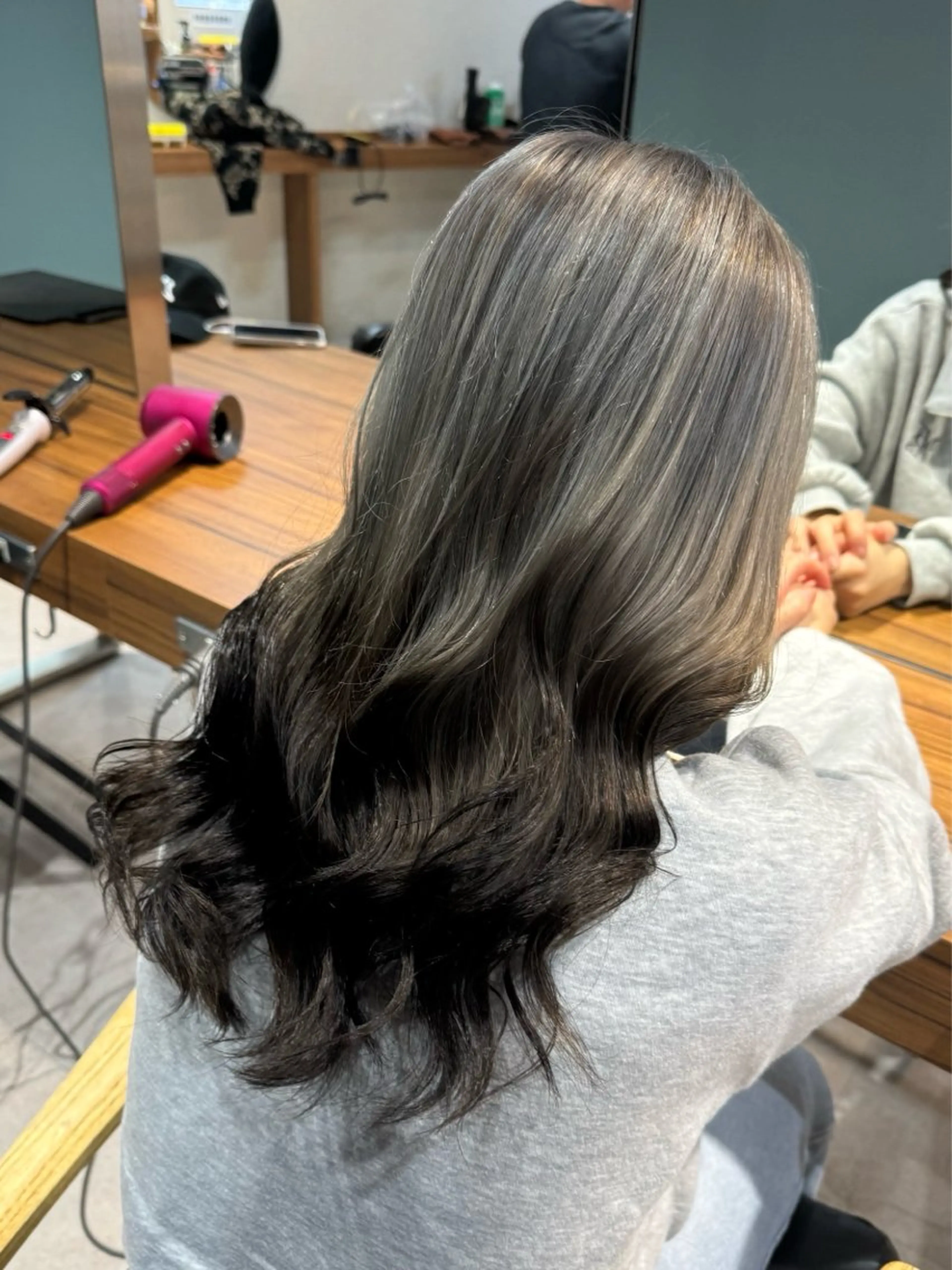 ロング カット ヘアカラー トリートメント 高橋 充輝のヘアスタイル