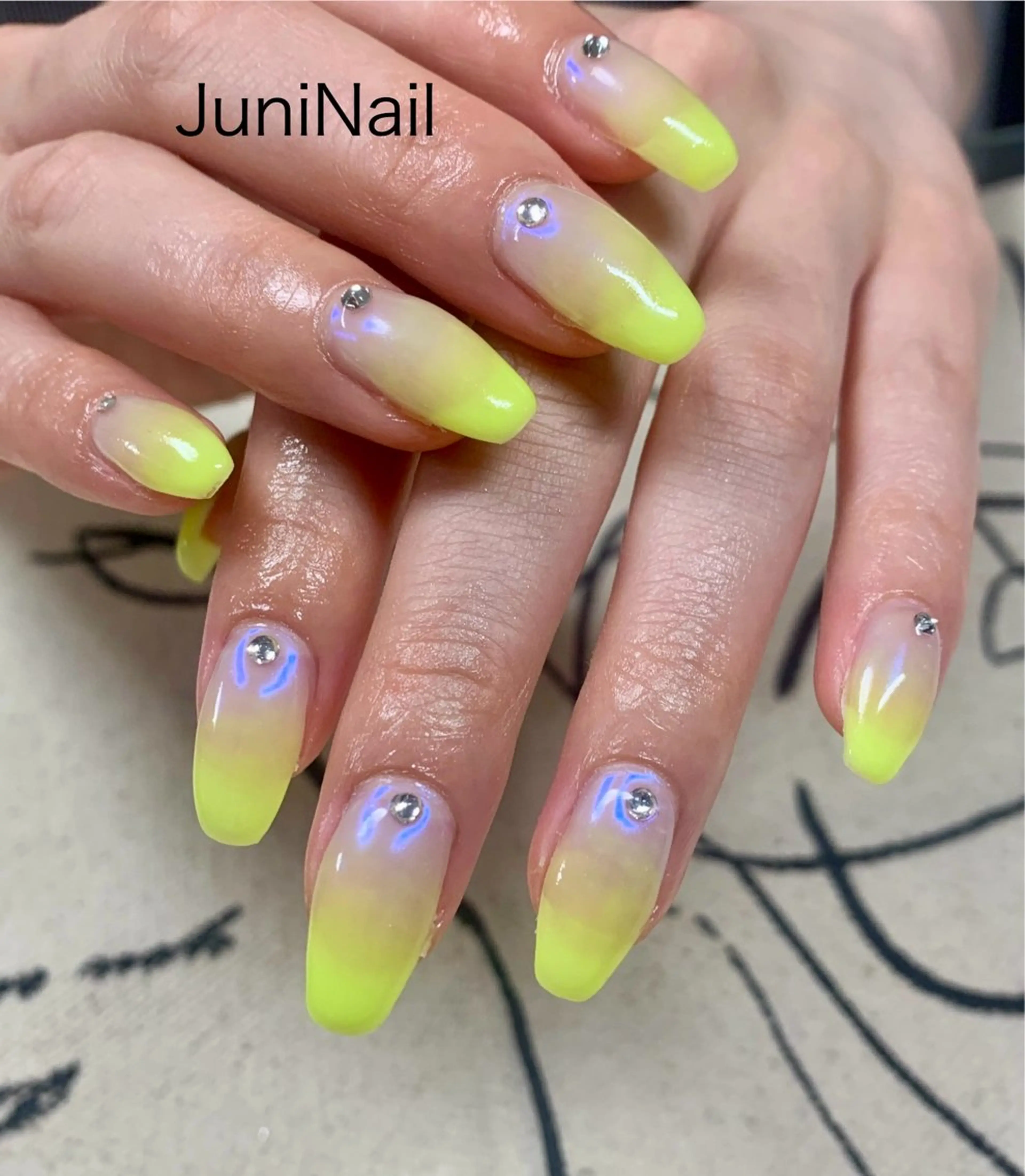 ネイル ハンドネイル JuniNail 주니네일🇰🇷suのネイルデザイン