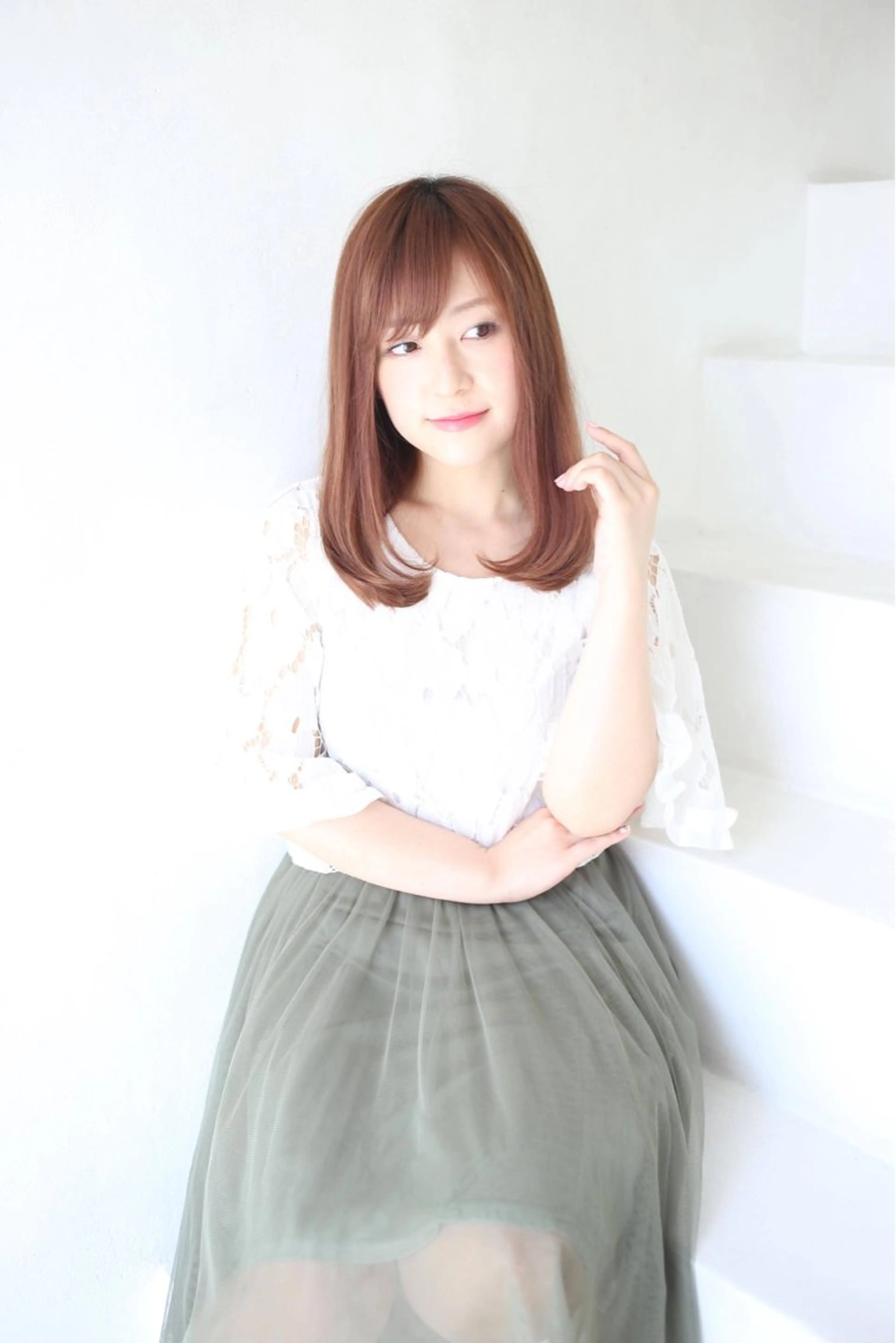 セミロング 顔周りカット 小顔カット トリートメント 縮毛矯正 i'LL Hair Design所属・藤枝のカリスマ ✂︎みしまたかしのヘアスタイル