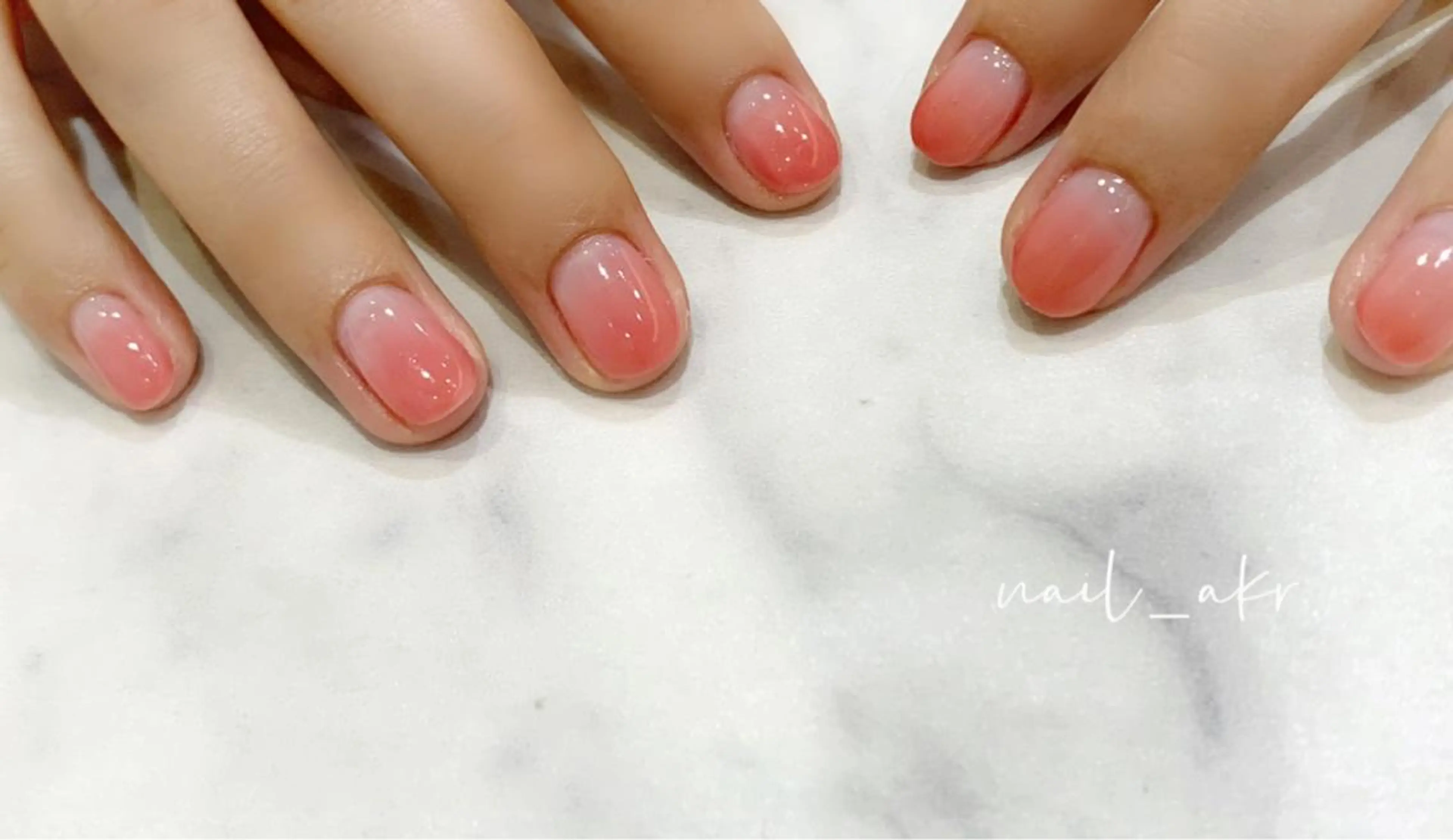 ネイル グラデーション ピンク nailAVANCE akariのネイルデザイン