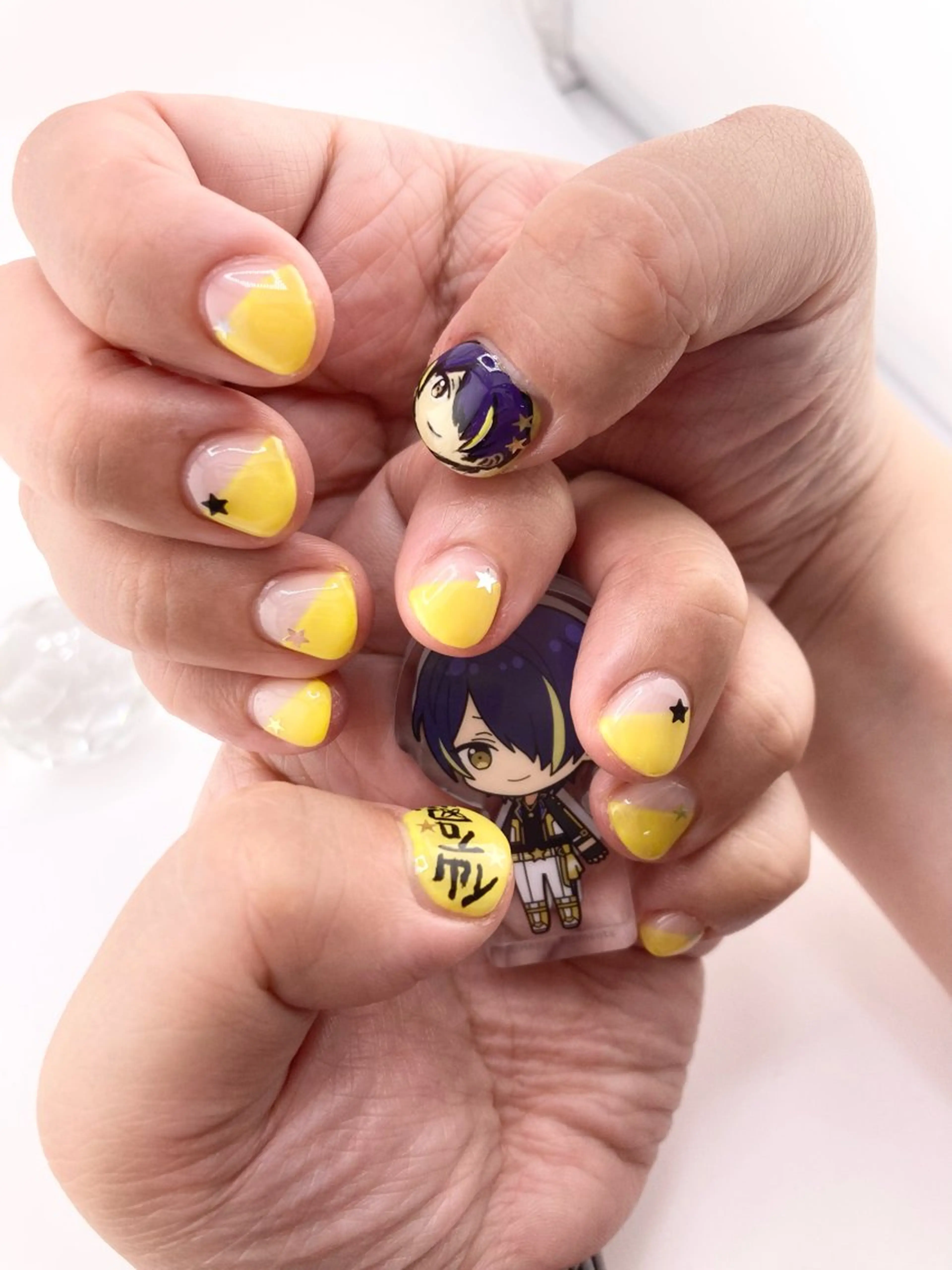 ショート ハンドネイル RISA nail gleeのネイルデザイン