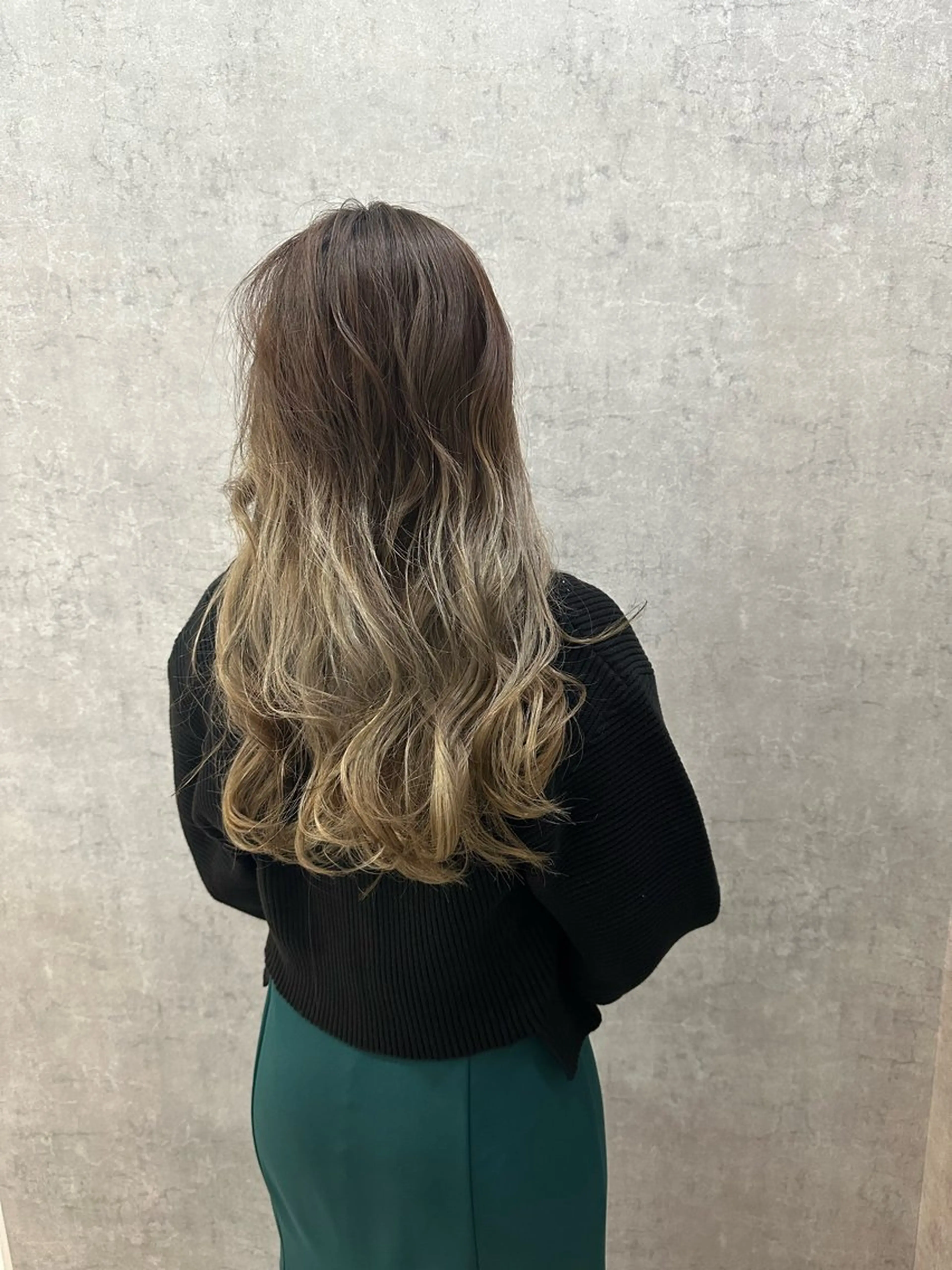 ロング 櫻井 サクラのヘアスタイル