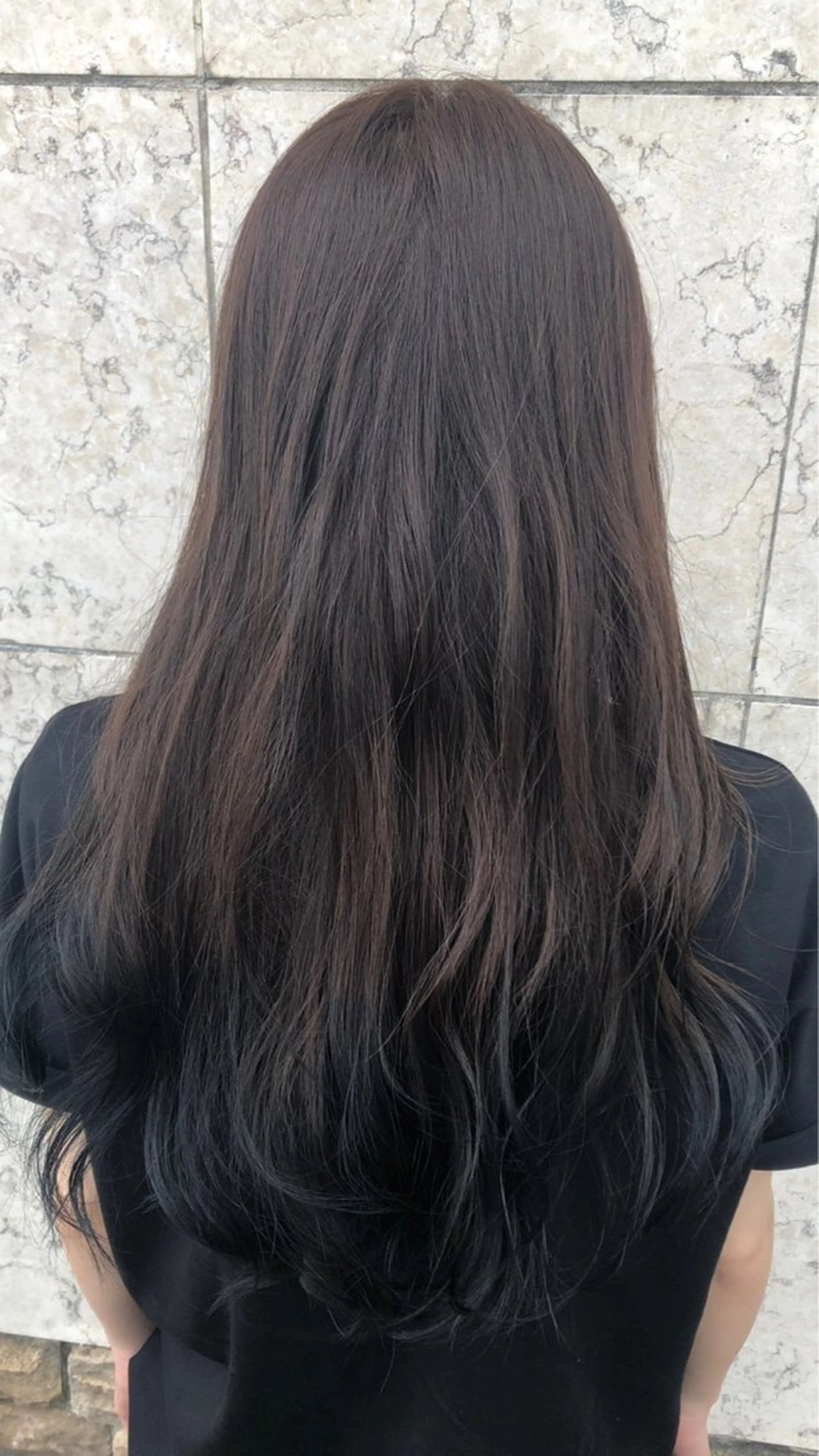 ロング アッシュ 加瀬 真弓のヘアスタイル