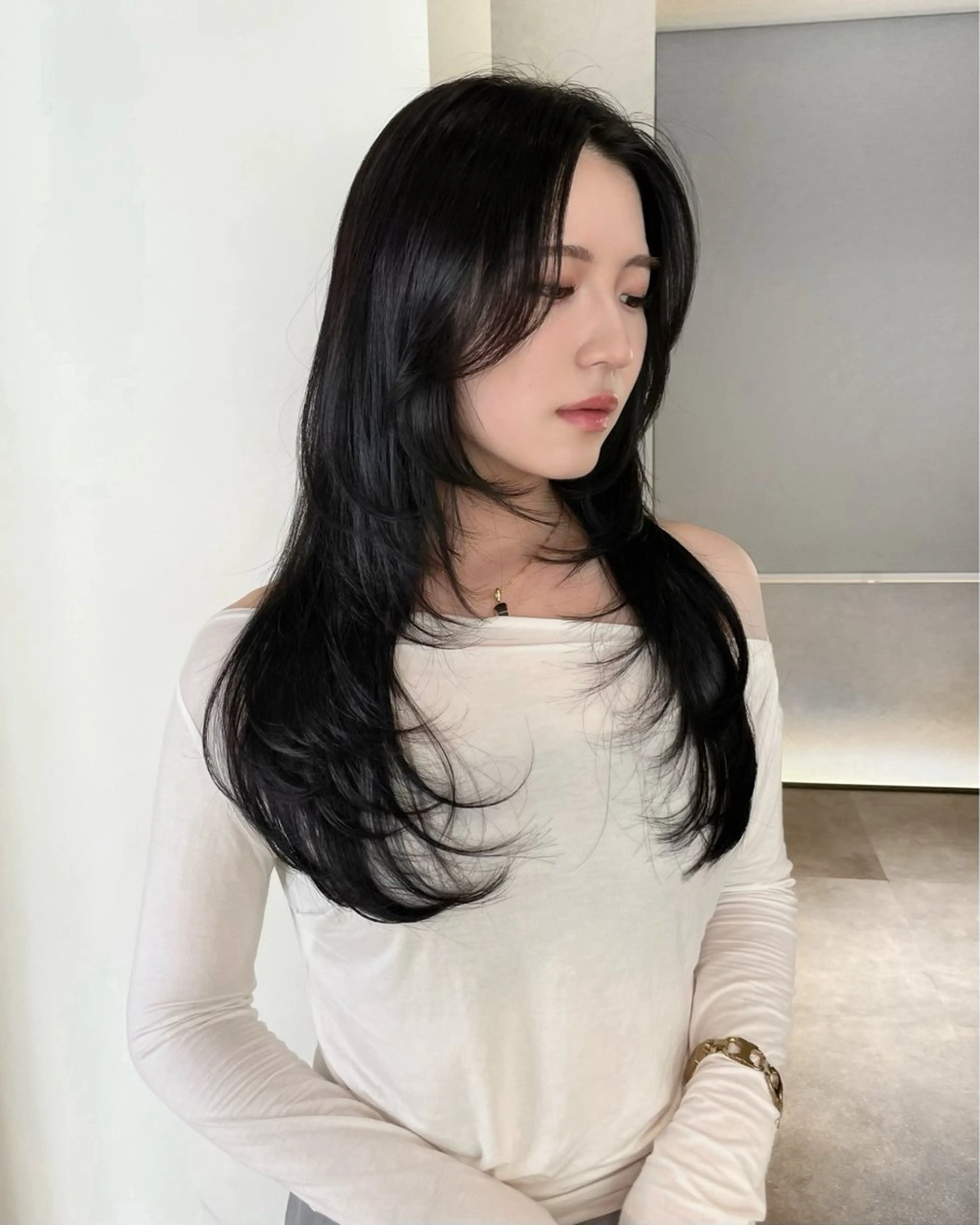 ロング カラー ハイレイヤー レイヤーカット カット Qin shaire salon 原宿店所属・レイヤーカット 韓国ヘアayameのヘアスタイル