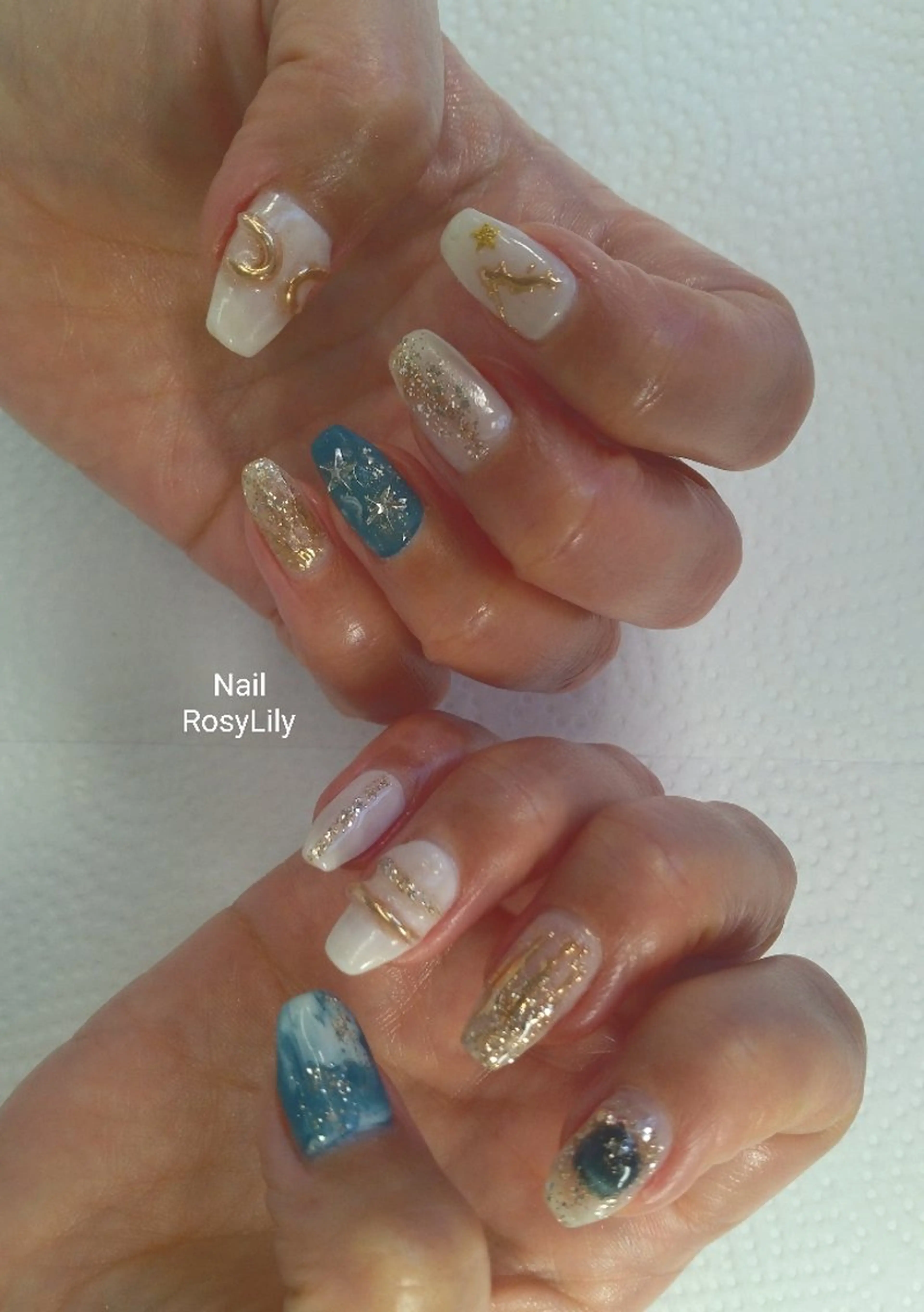 ネイル ミラーネイル 持ち込み ニュアンスネイル ハンドネイル ハンドケア プライベートサロン RosyLily所属・プライベートサロン Rosy Lilyのネイルデザイン