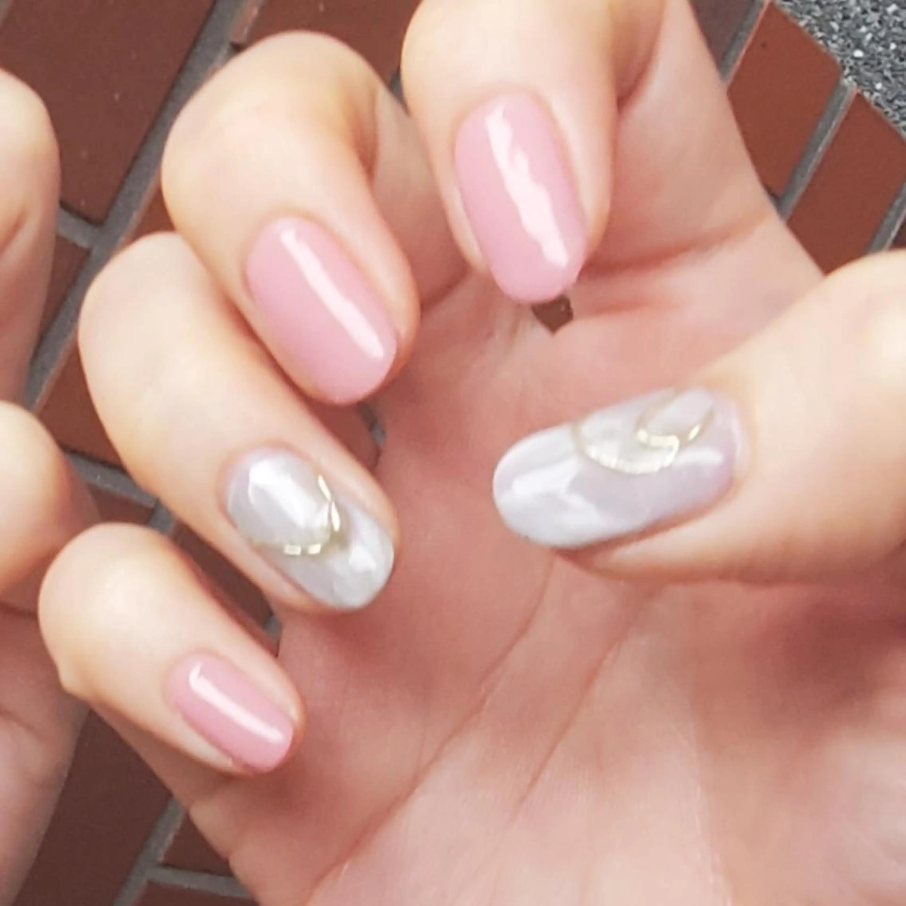 ネイル ニュアンスネイル MOM  原宿店所属・MoM マムネイル原宿のネイルデザイン