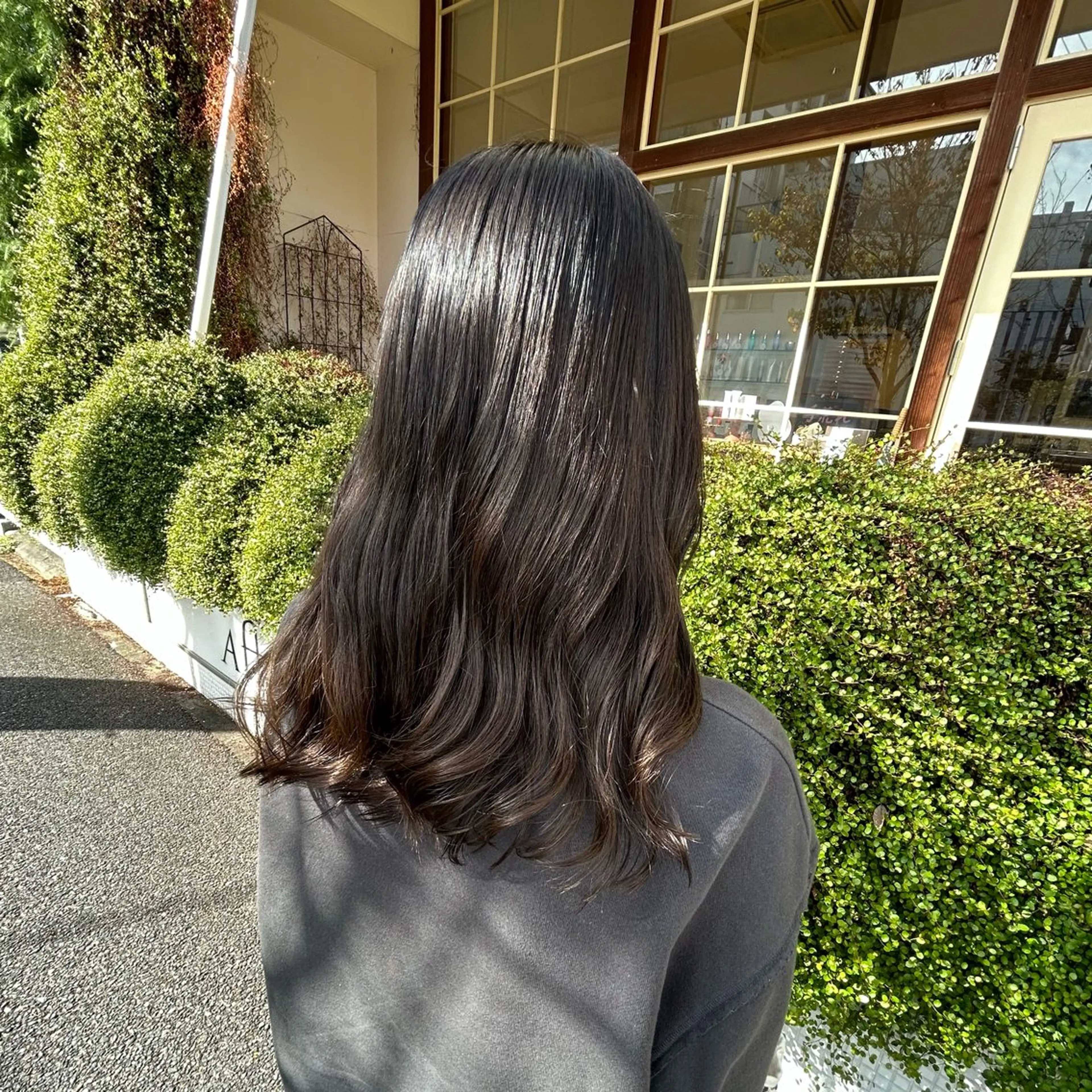 ロング カラー ブリーチ 透明感カラー ロング アフェクション大曽根所属・横田 冴のヘアスタイル