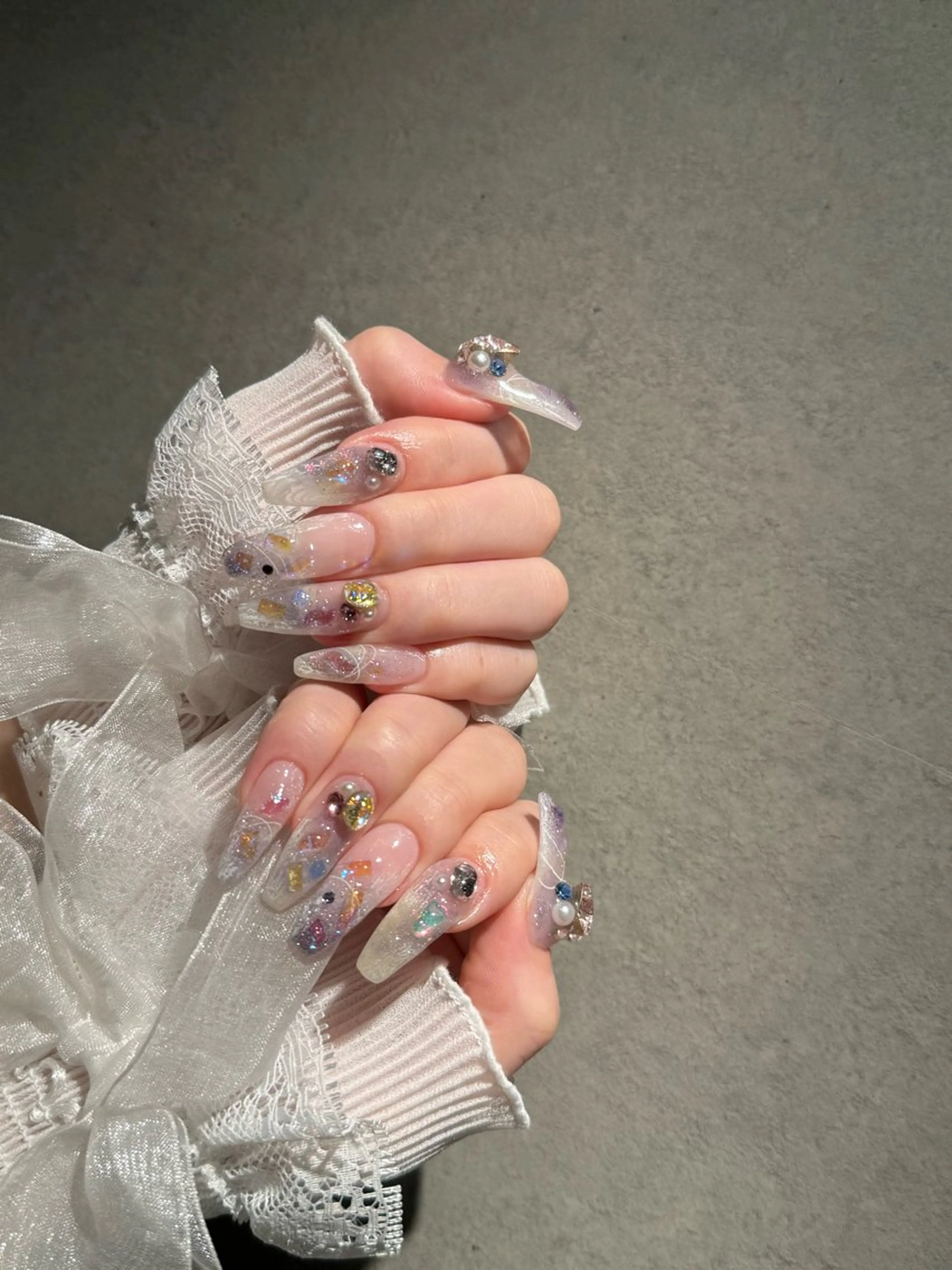 ネイル I-nailロング /ワンホン/キラキラのネイルデザイン