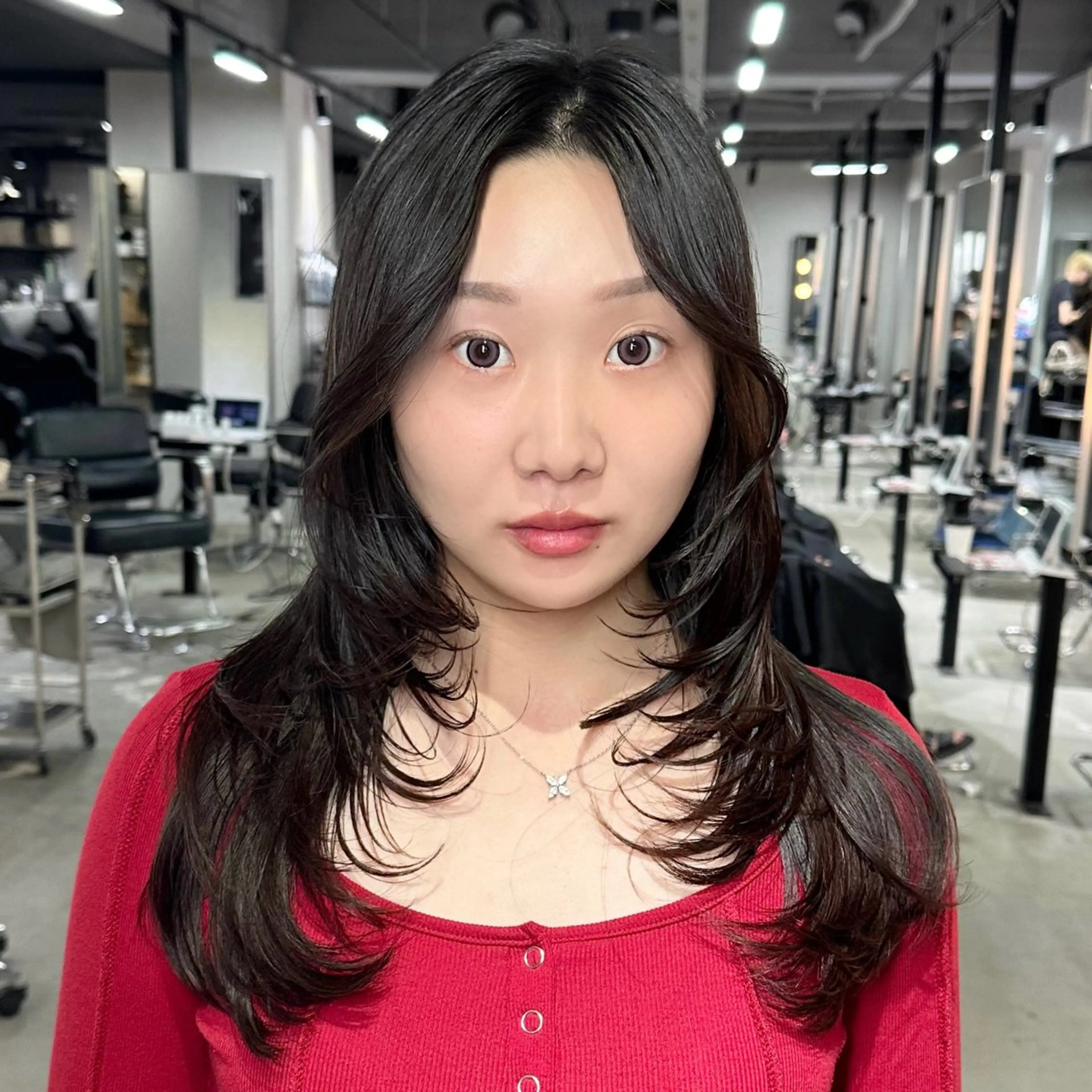 セミロング 艶髪カラー/レイヤ ー支持No.1renのヘアスタイル